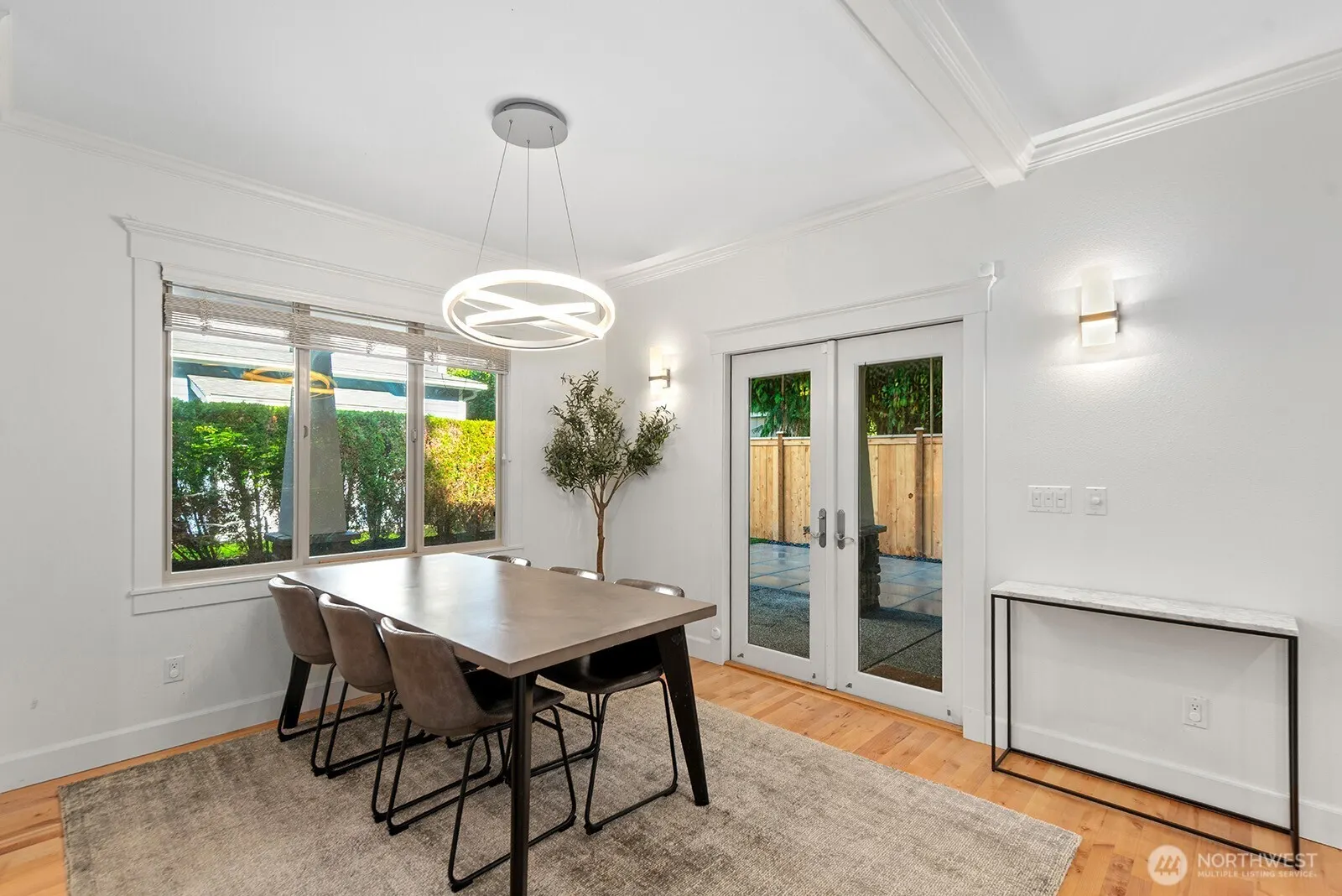 327 15th Avenue , Kirkland, WA 98033