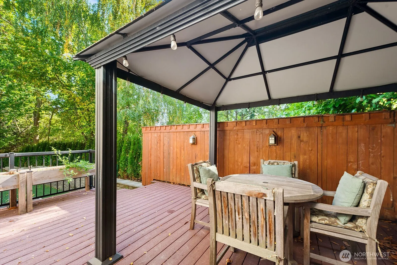 327 15th Avenue , Kirkland, WA 98033