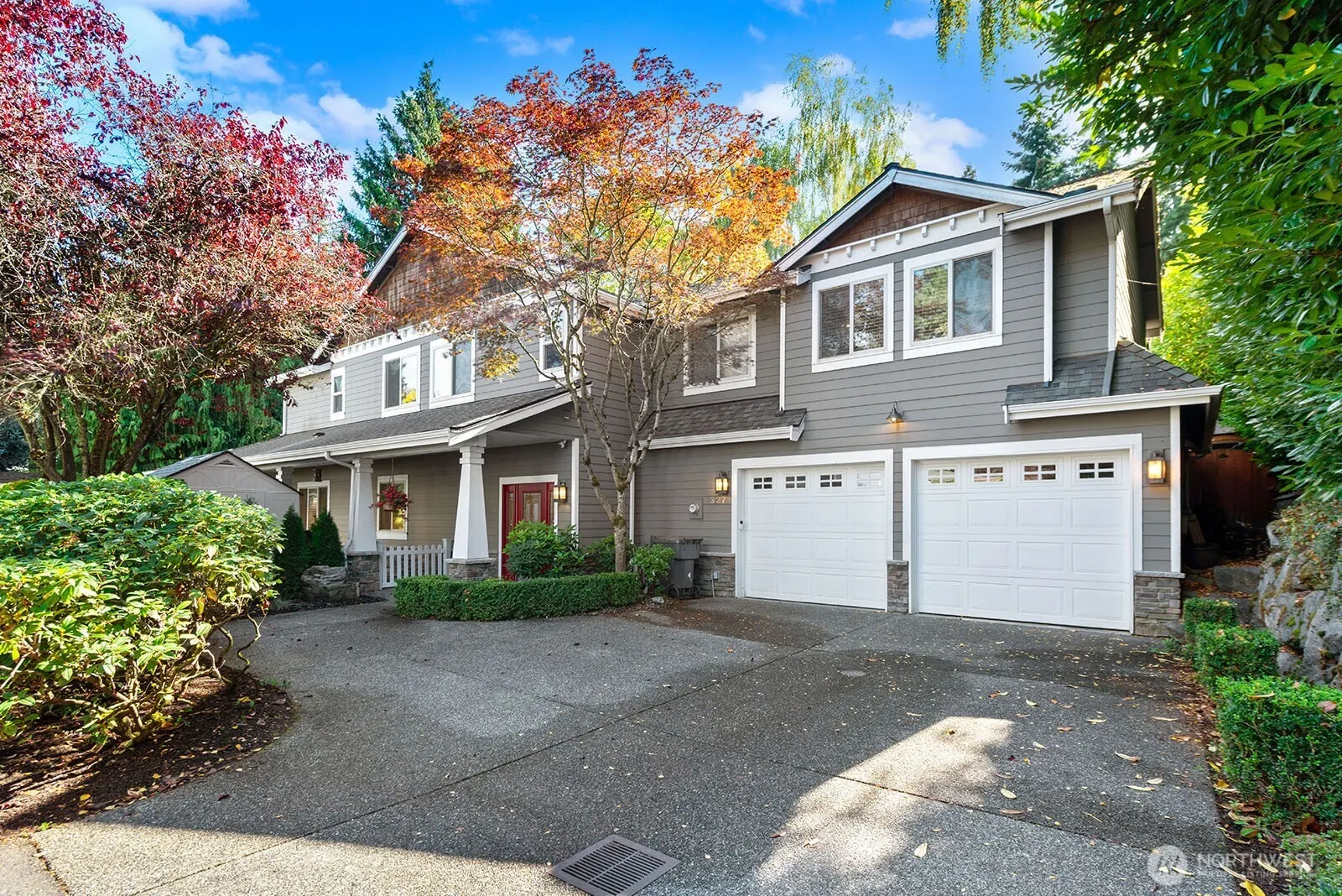 327 15th Avenue , Kirkland, WA 98033