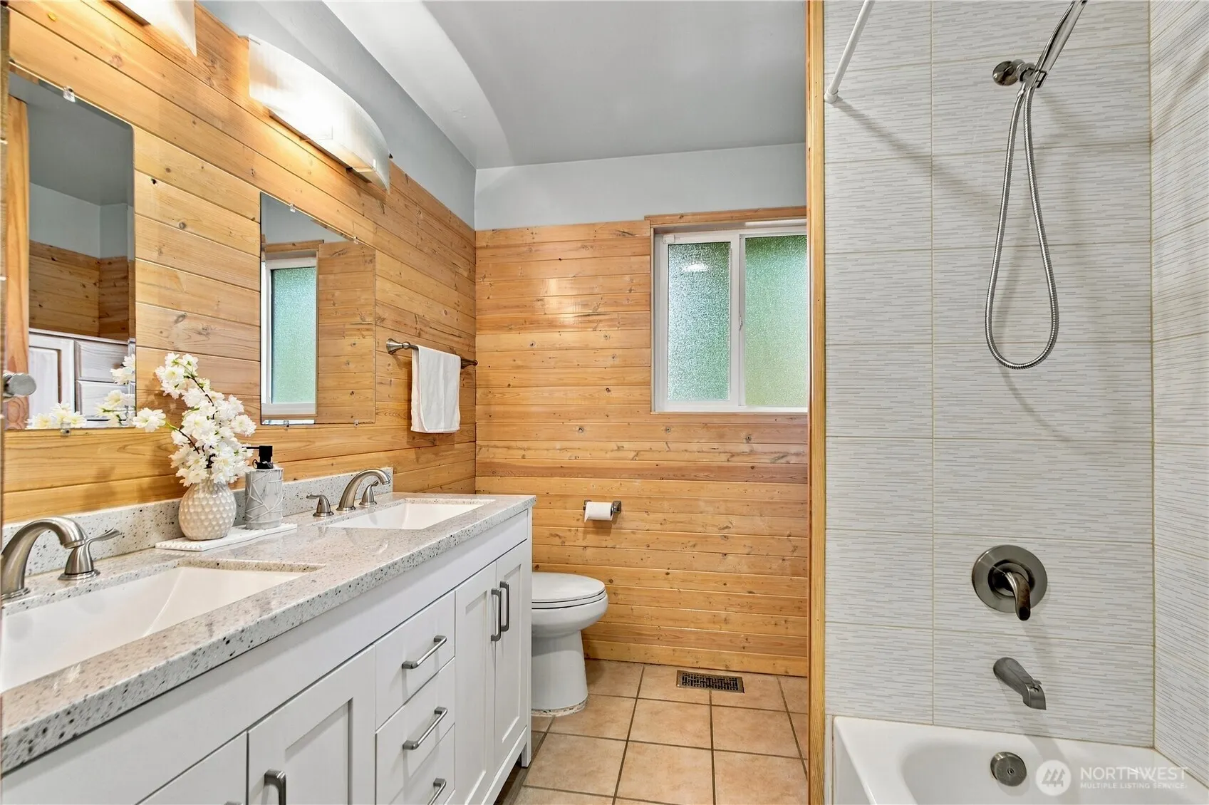 12119 NE 65th St , Kirkland, WA 98033