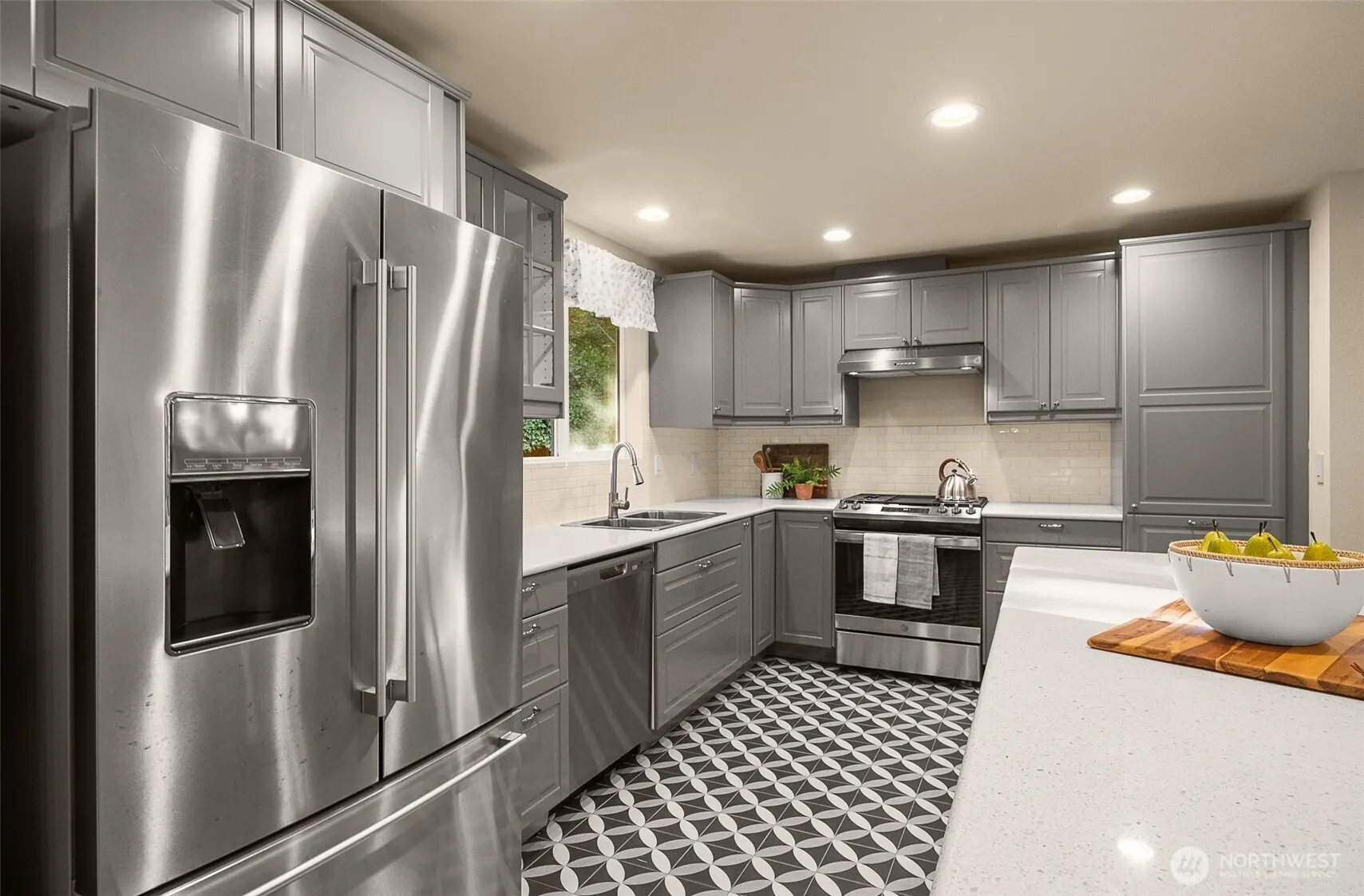 23008 Atlas Road , Bothell, WA 98021
