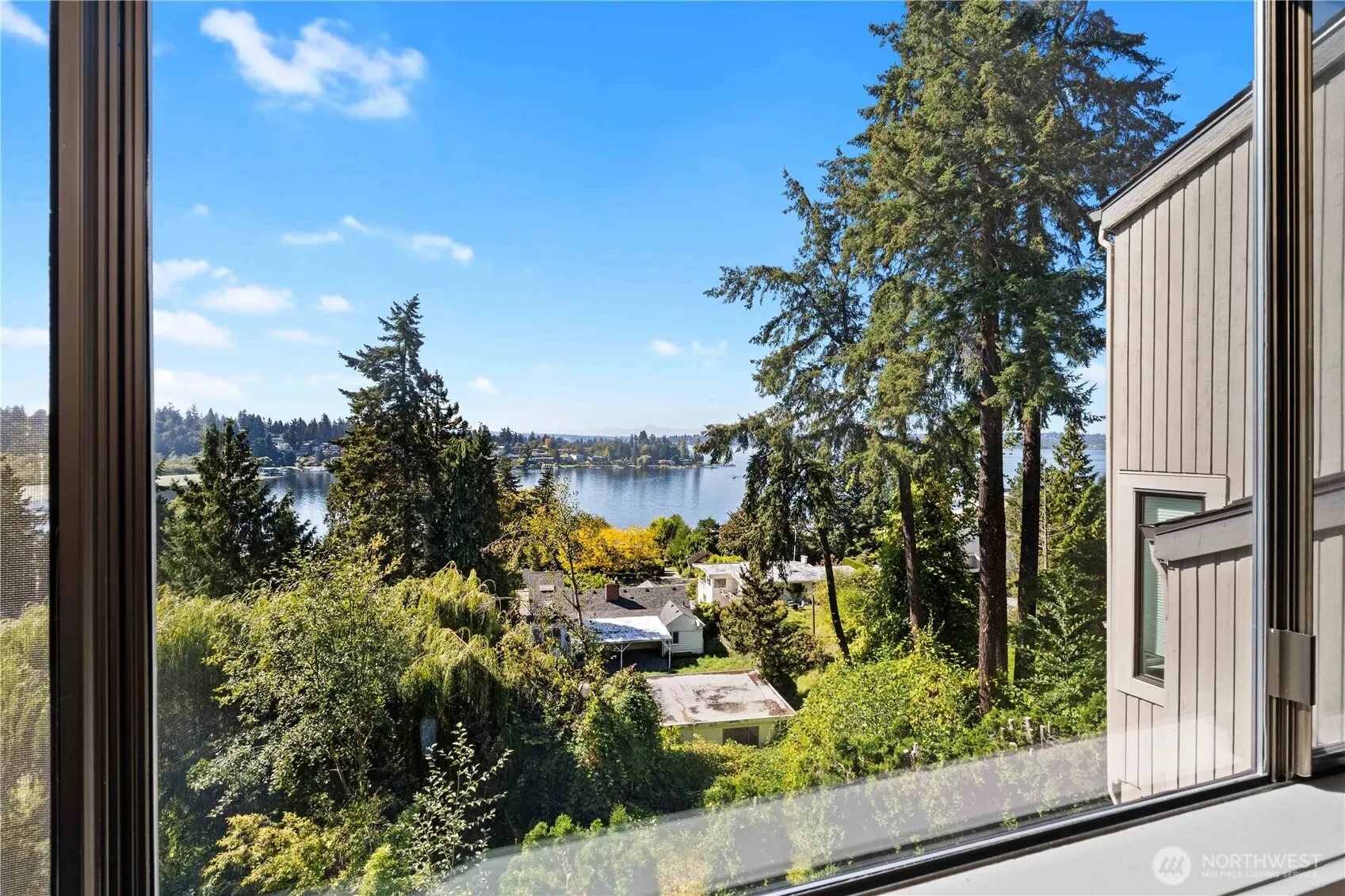 4815 102nd Lane NE, Kirkland, WA 98033