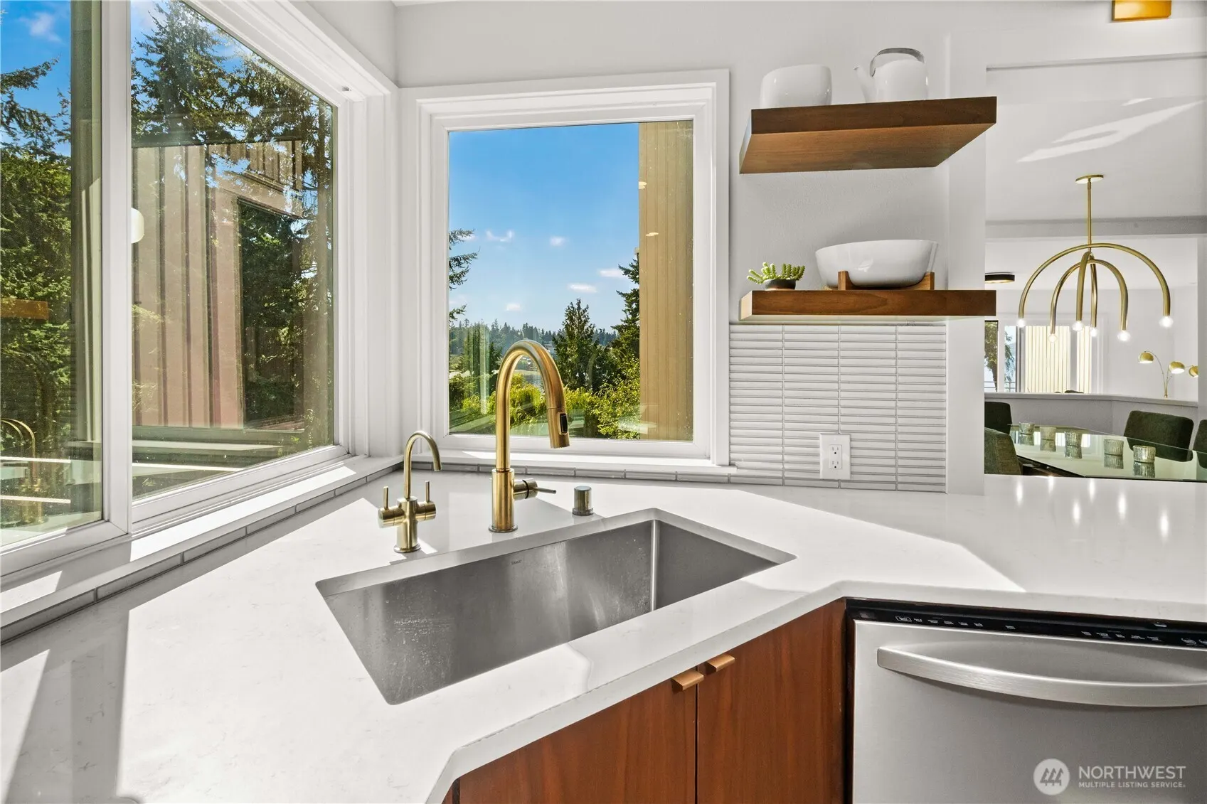 4815 102nd Lane NE, Kirkland, WA 98033