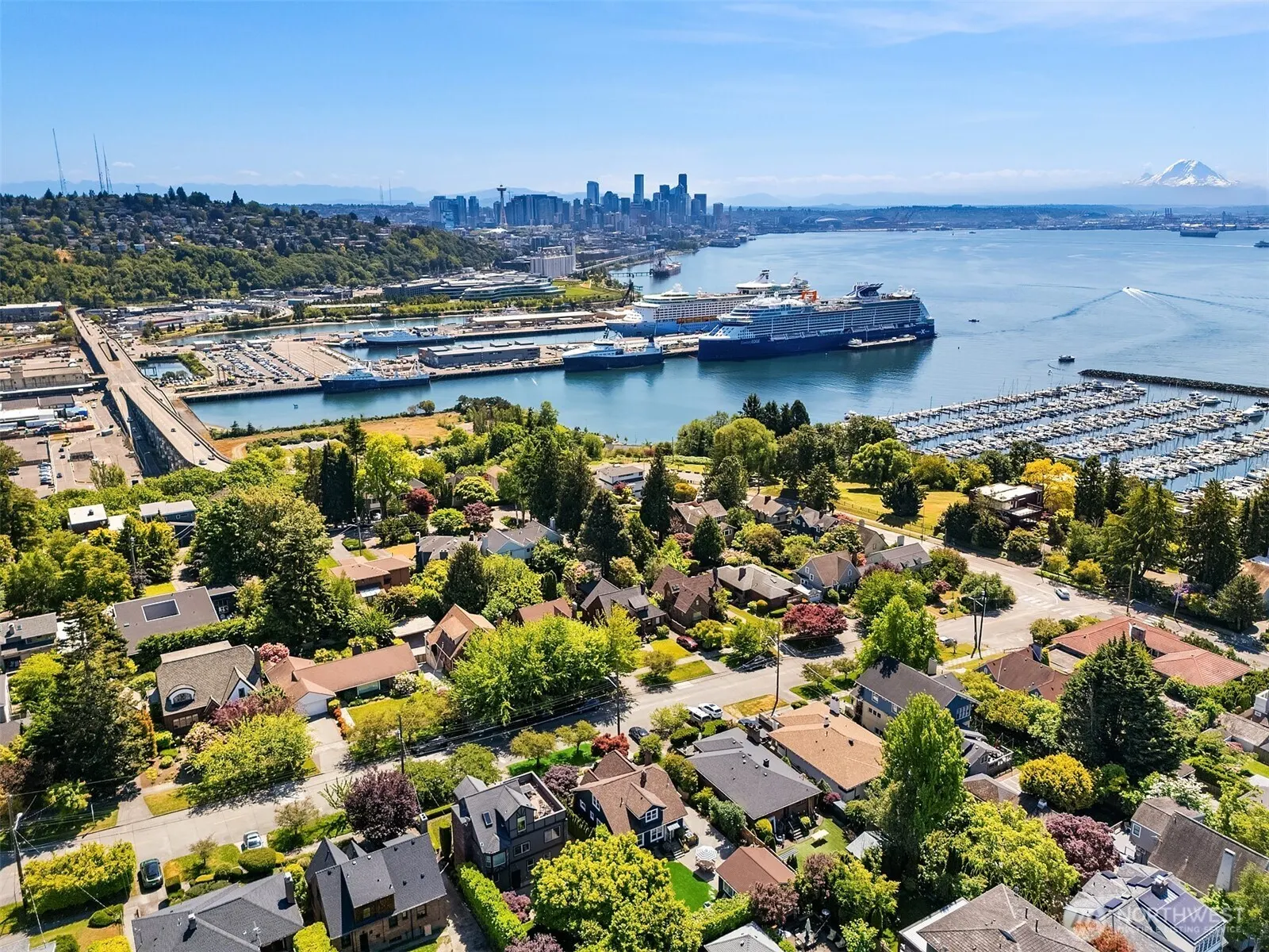 1537 Thorndyke Avenue W, Seattle, WA 98199