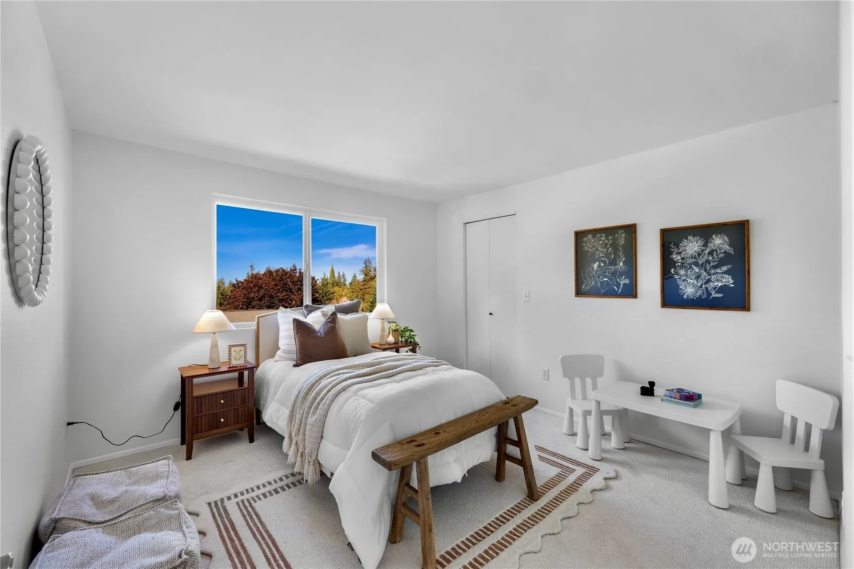 15724 SE 50th Street , Bellevue, WA 98006
