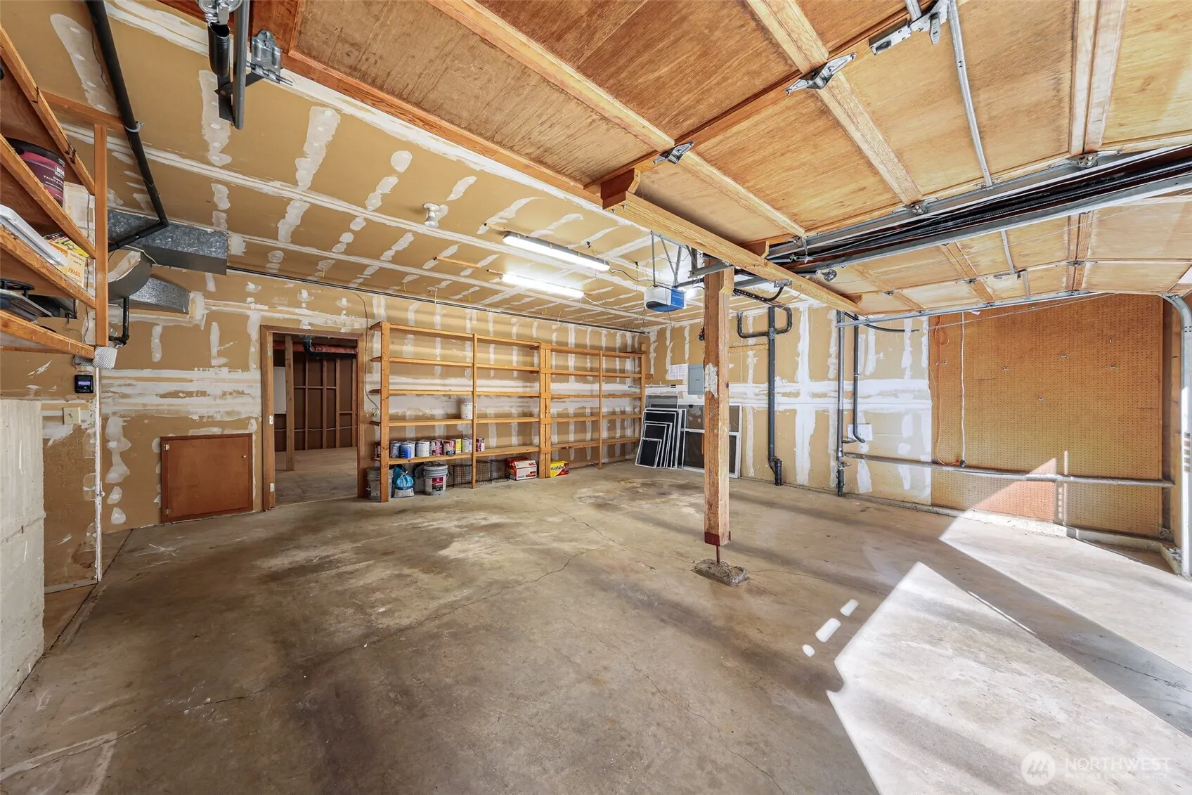 15724 SE 50th Street , Bellevue, WA 98006