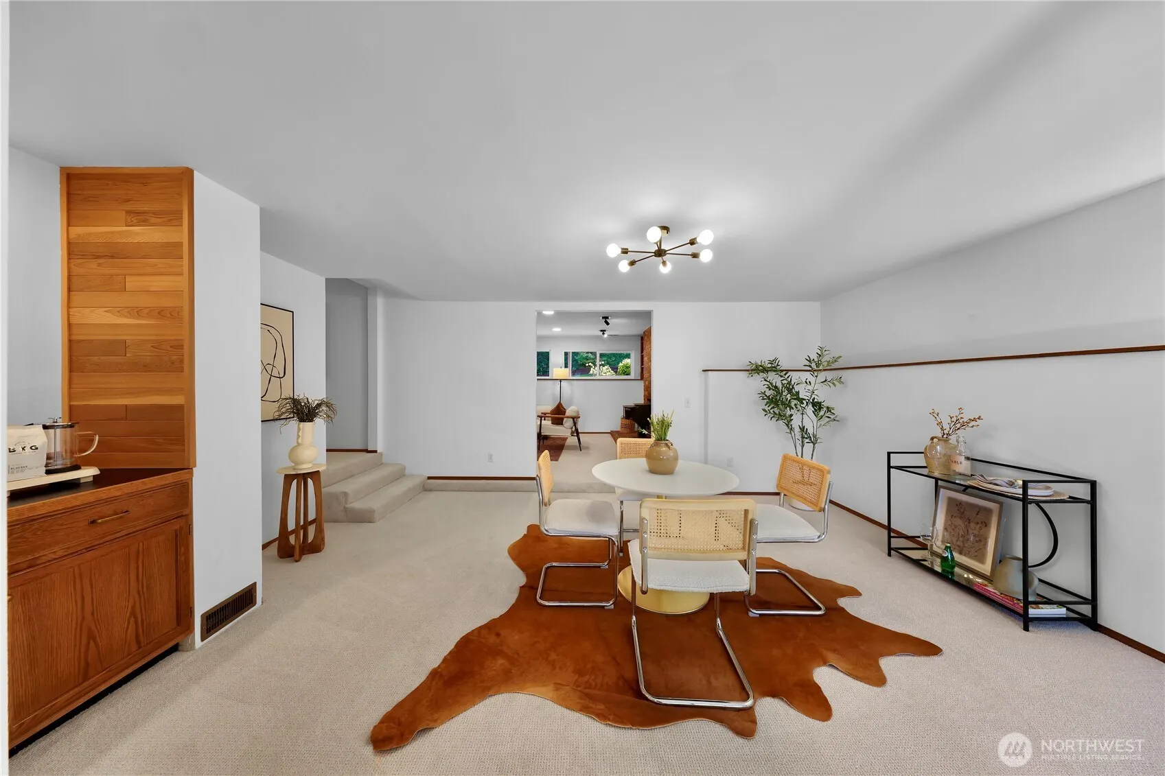 15724 SE 50th Street , Bellevue, WA 98006