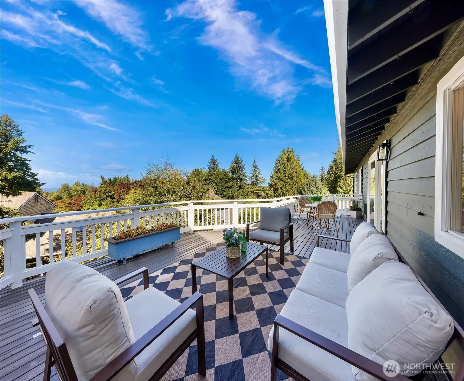 15724 SE 50th Street , Bellevue, WA 98006