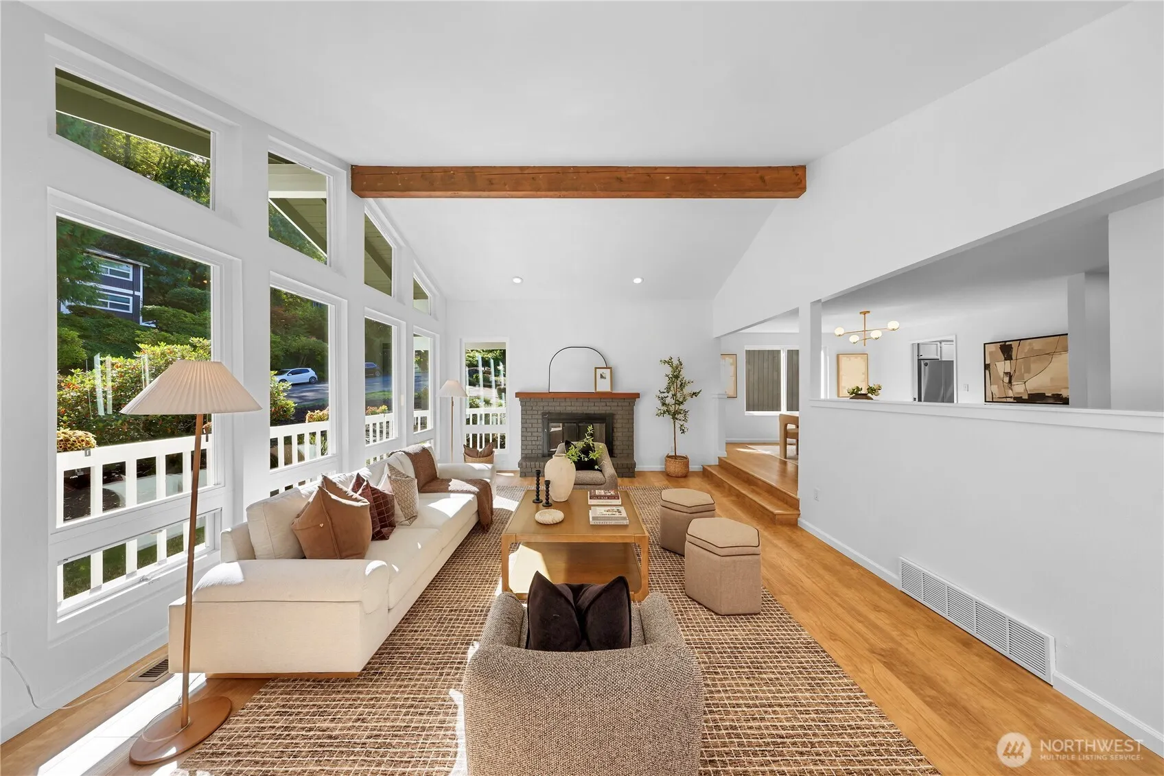 15724 SE 50th Street , Bellevue, WA 98006