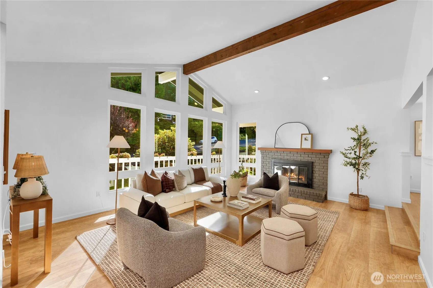 15724 SE 50th Street , Bellevue, WA 98006