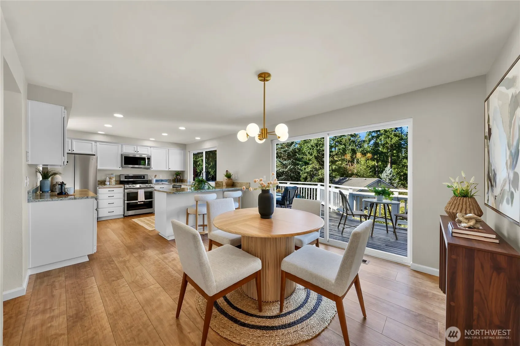 15724 SE 50th Street , Bellevue, WA 98006
