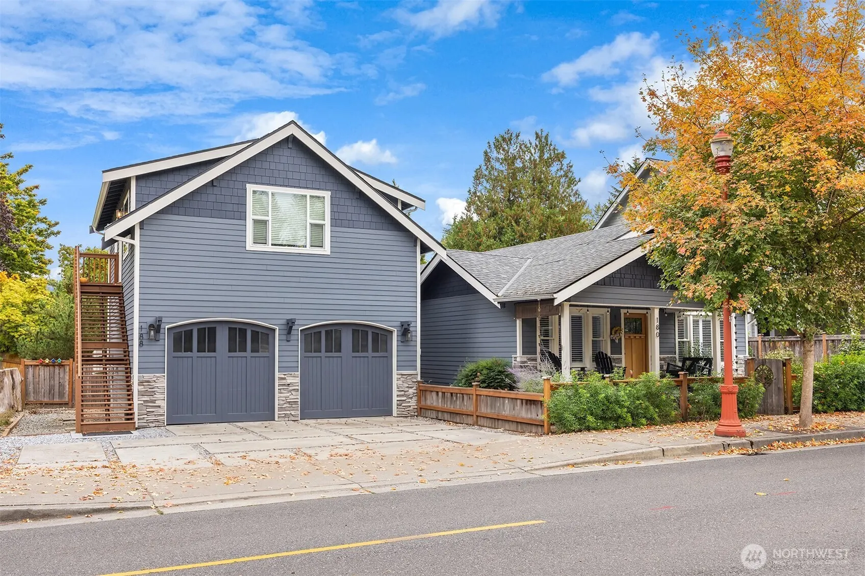 180 NW Dogwood Street , Issaquah, WA 98027