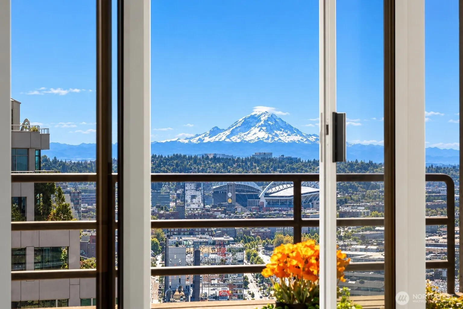 2125 1st Avenue #2304, Seattle, WA 98121