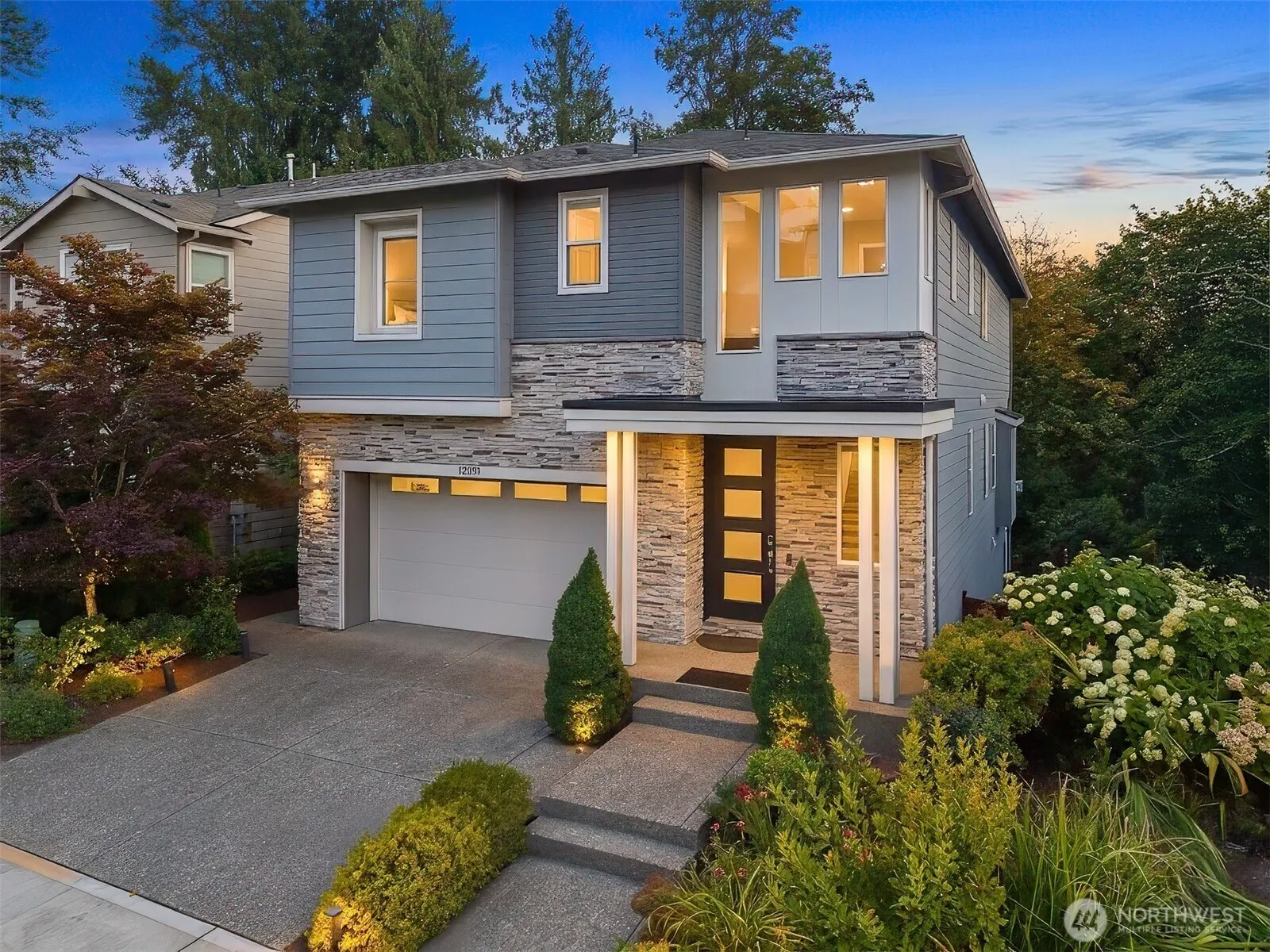 12099 164th Court NE, Redmond, WA 98052