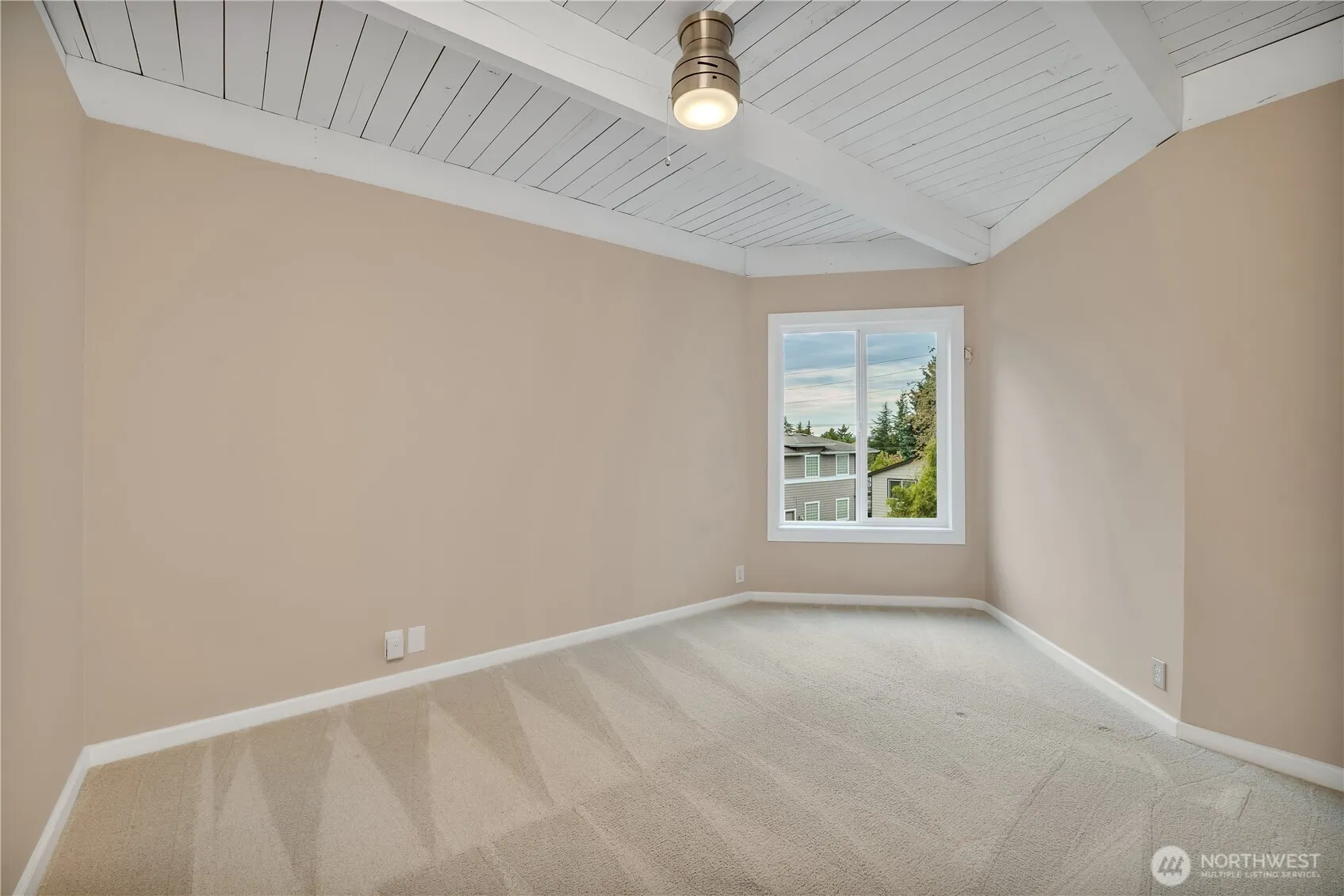 809 7th Street S, Kirkland, WA 98033