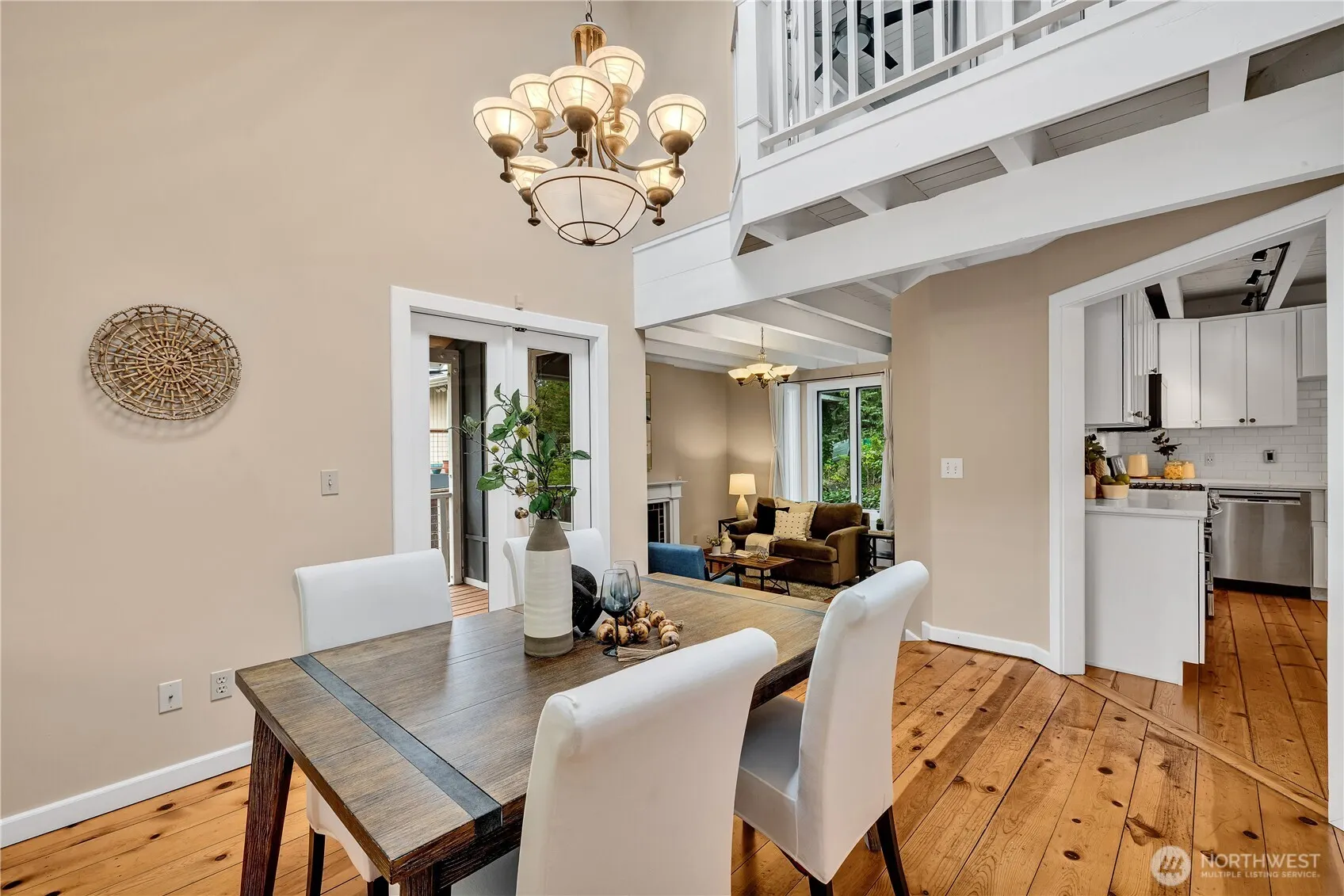 809 7th Street S, Kirkland, WA 98033