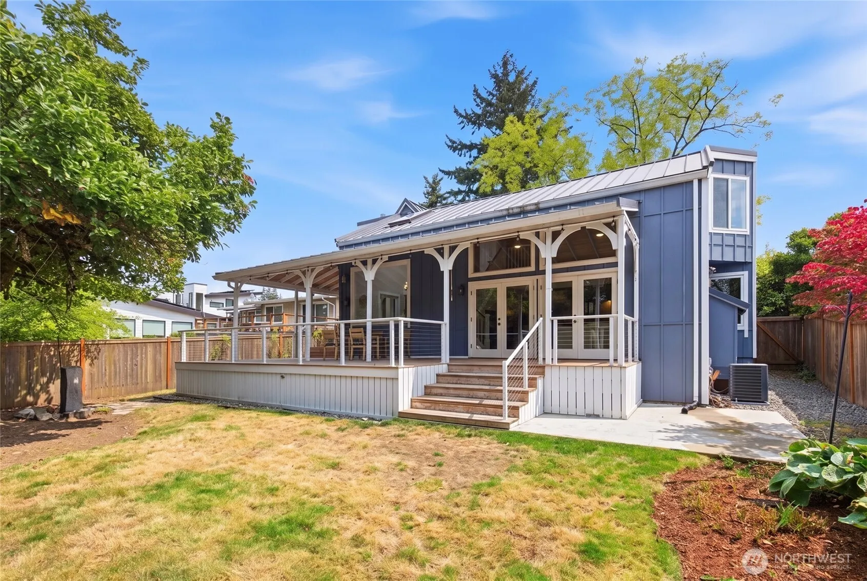 809 7th Street S, Kirkland, WA 98033
