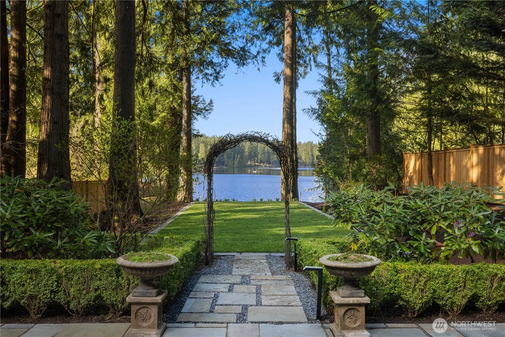 25314 SE 28th Street , Sammamish, WA 98075