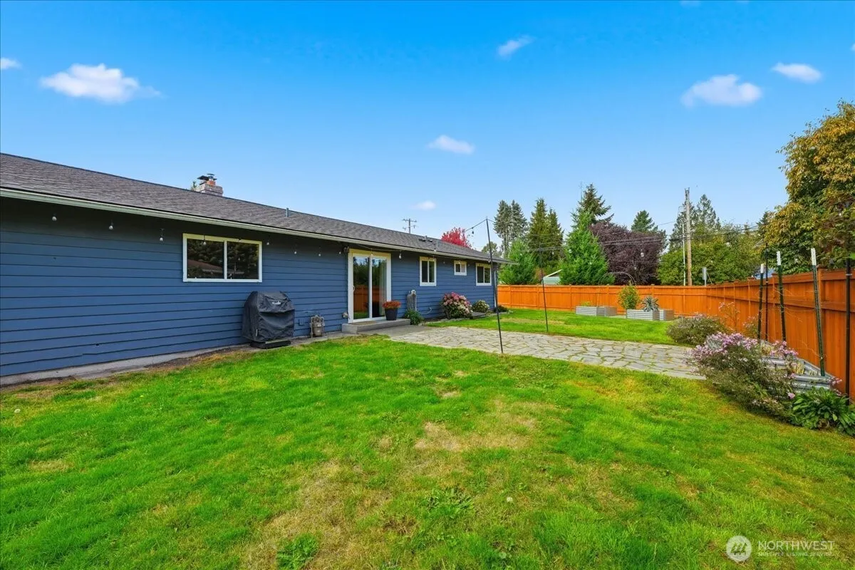 20807 3rd Avenue W, Lynnwood, WA 98036
