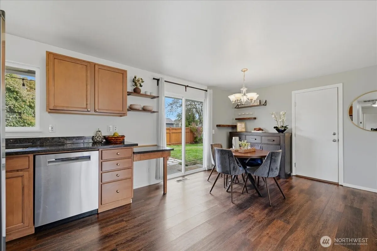 20807 3rd Avenue W, Lynnwood, WA 98036