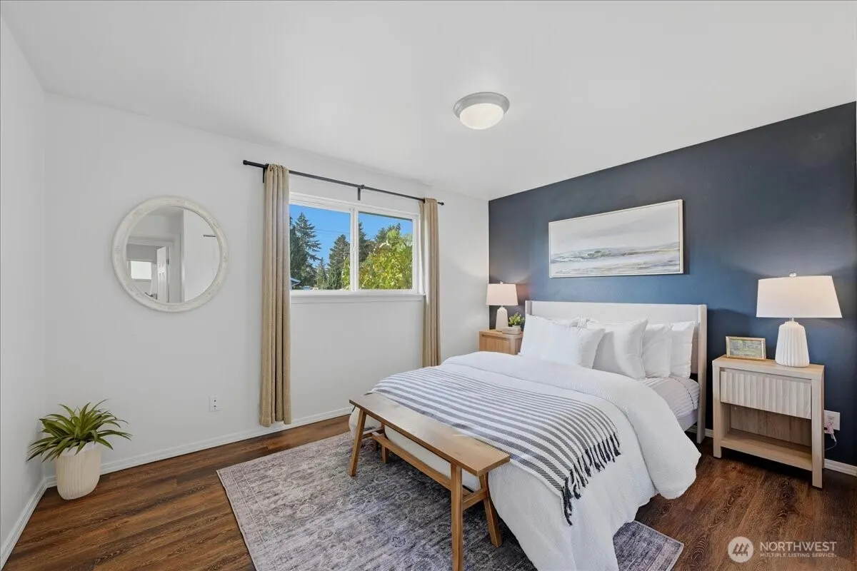 20807 3rd Avenue W, Lynnwood, WA 98036