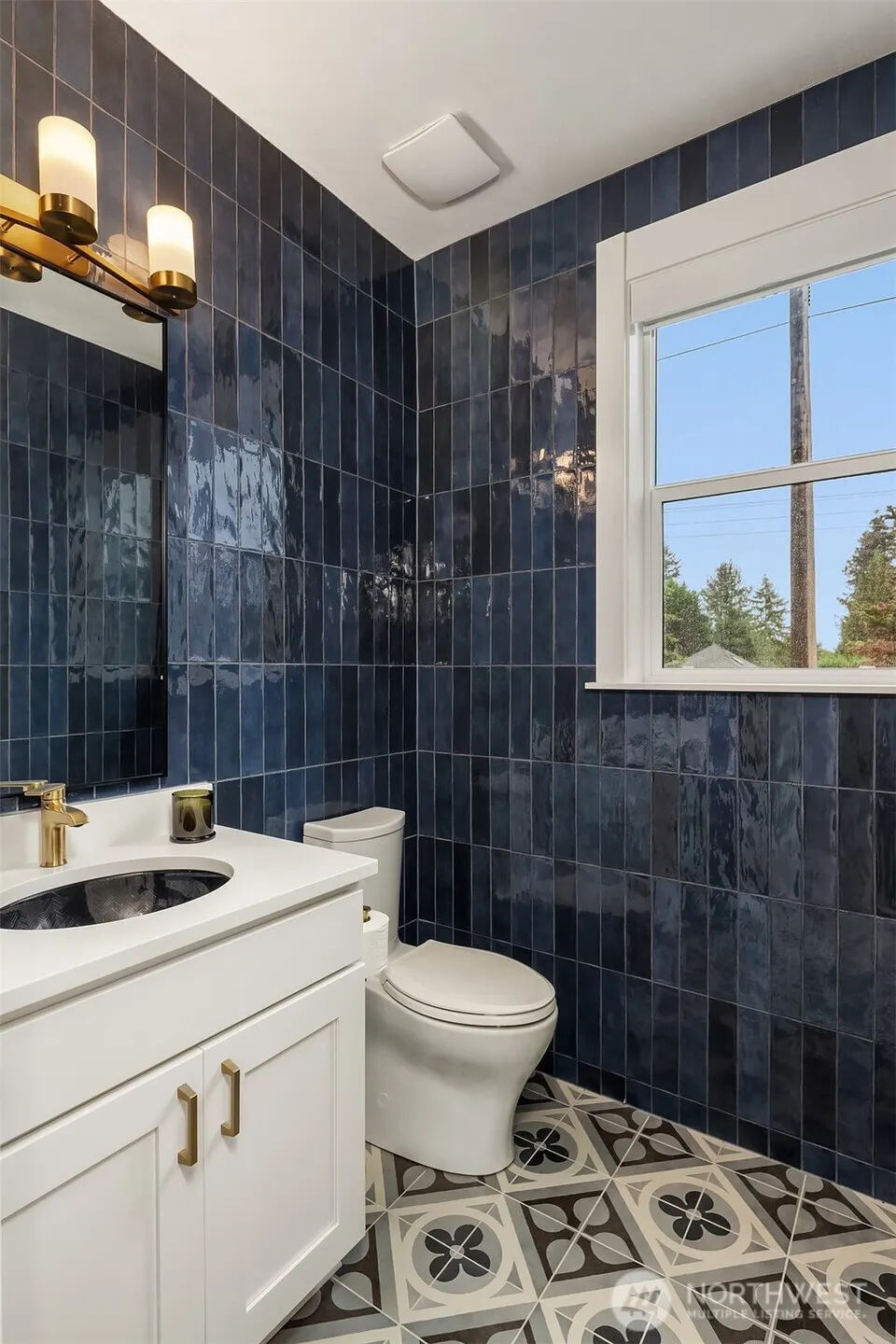 10263 135th Circle NE #33, Kirkland, WA 98033
