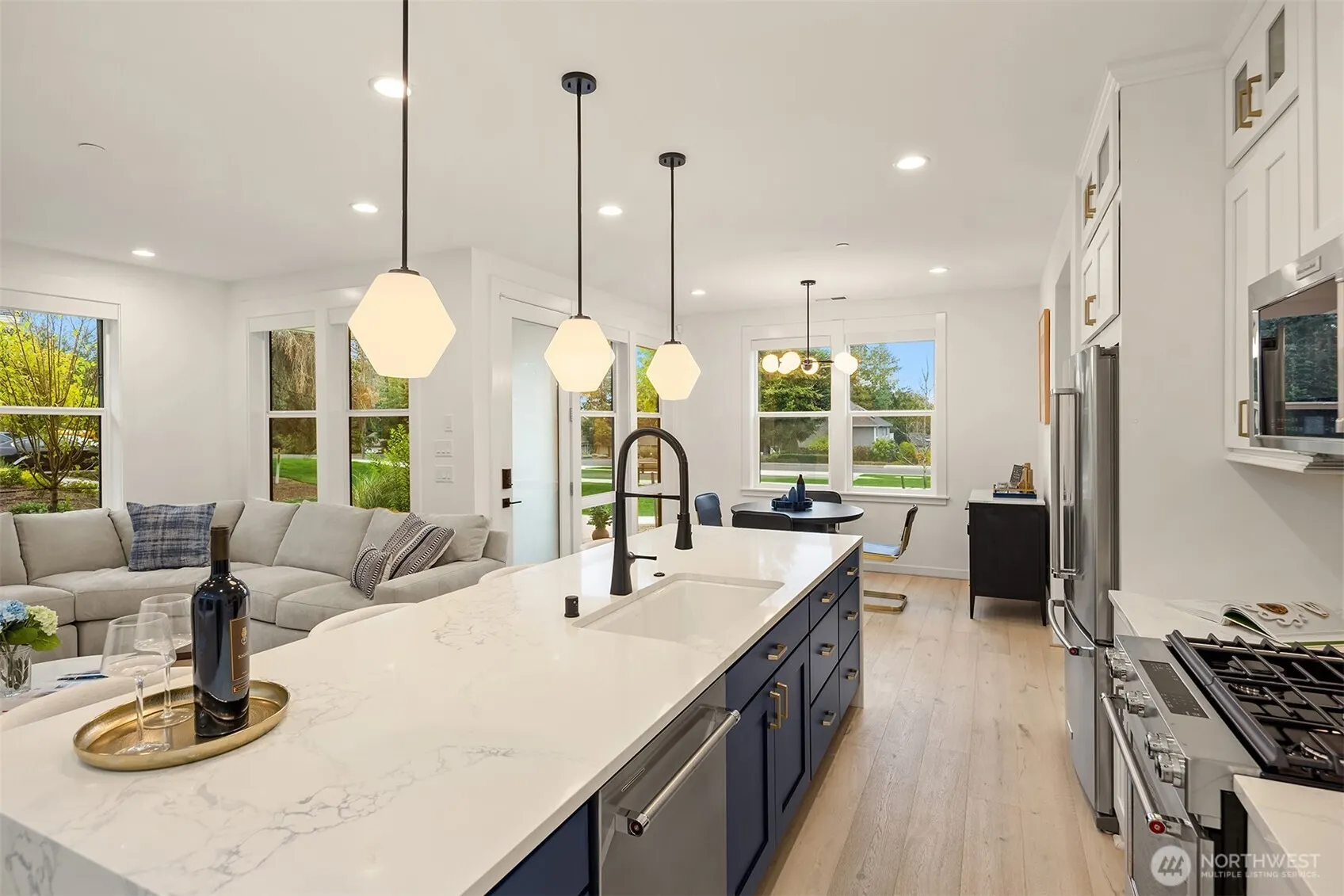 10263 135th Circle NE #33, Kirkland, WA 98033