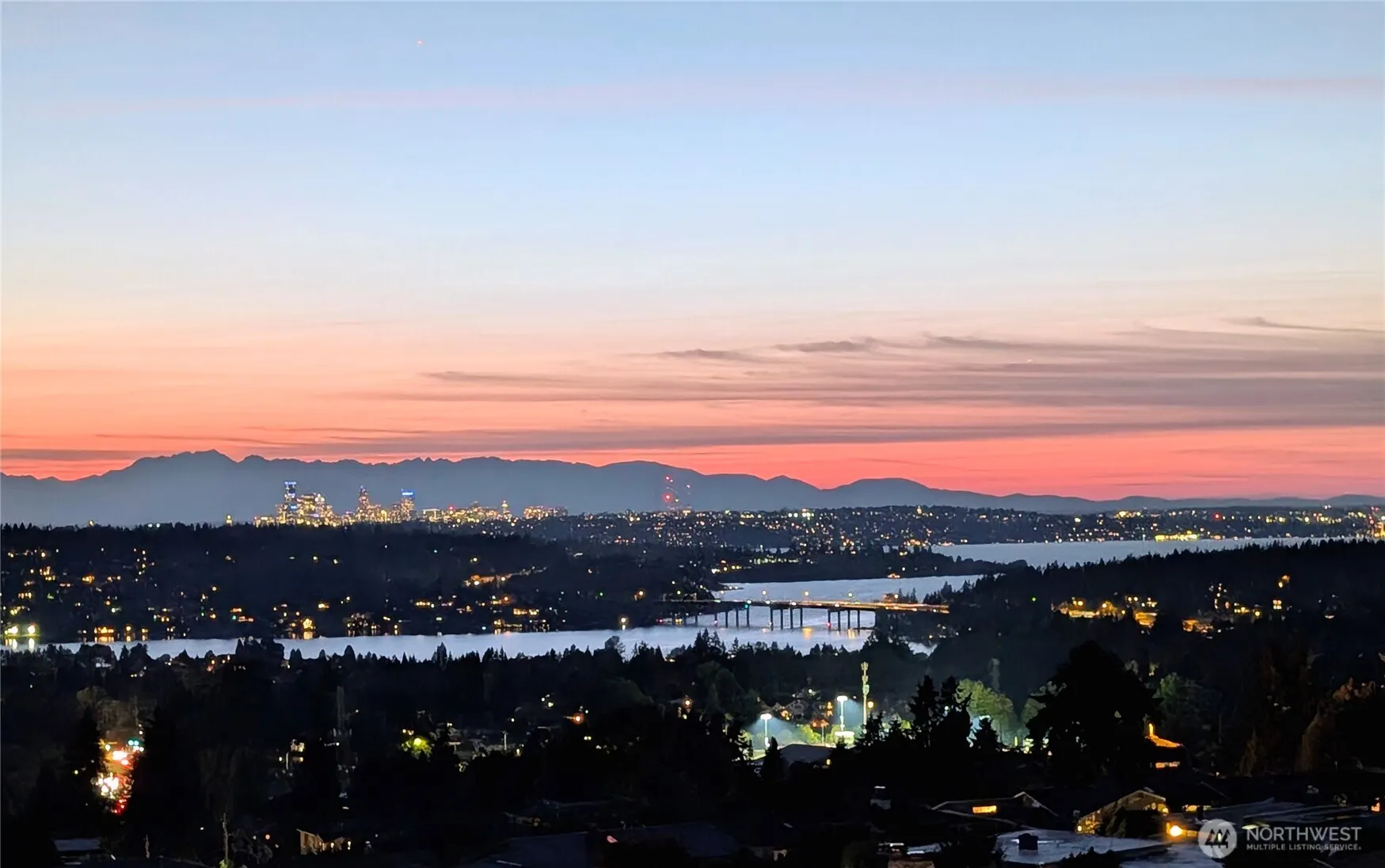 4551 135th Avenue SE, Bellevue, WA 98006