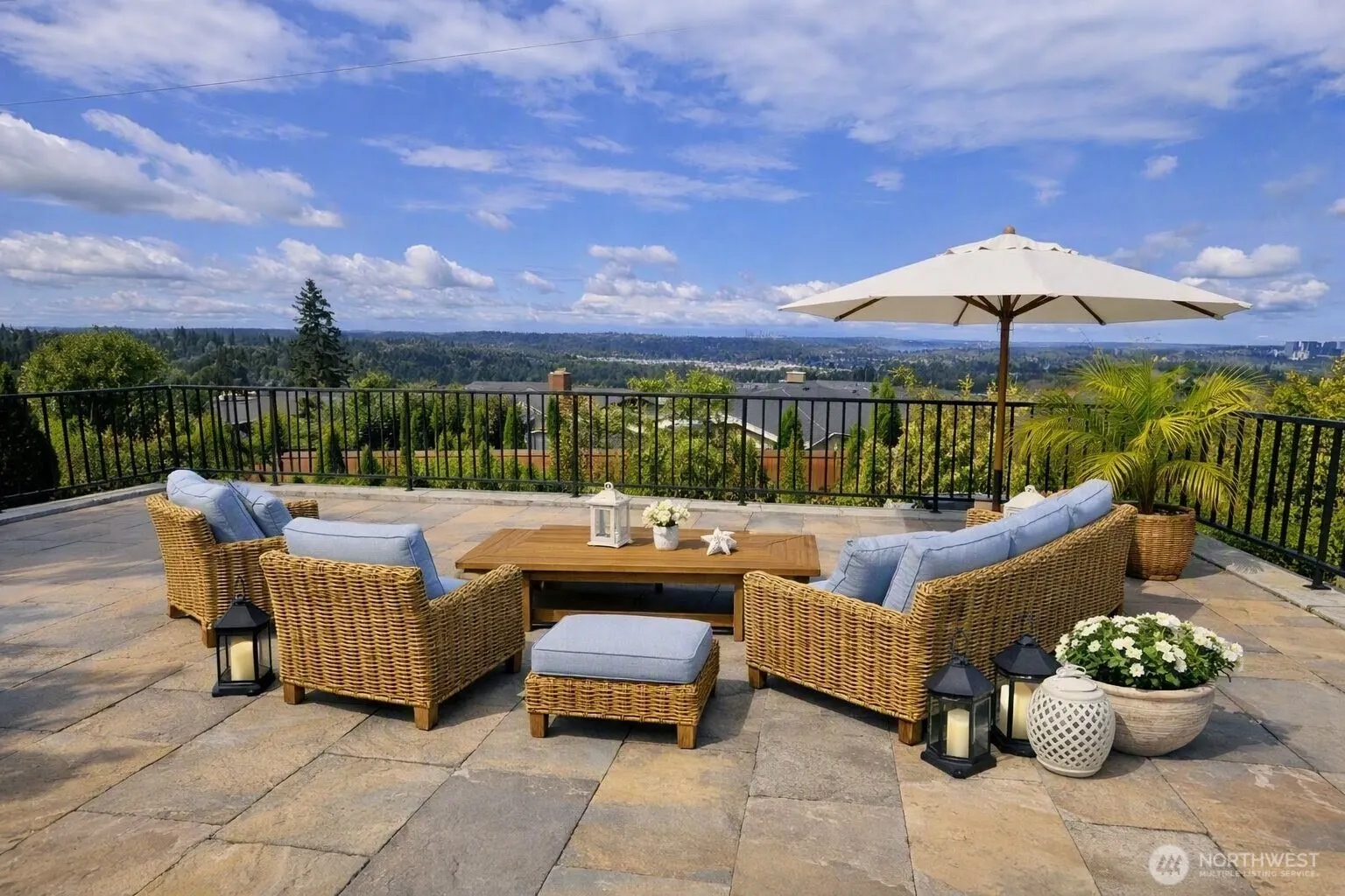 4551 135th Avenue SE, Bellevue, WA 98006