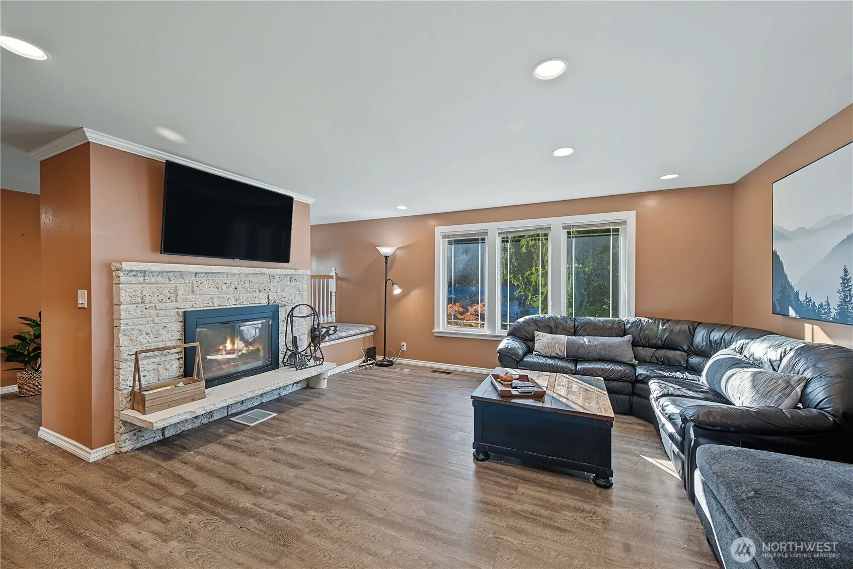 24105 3rd Place W, Bothell, WA 98021
