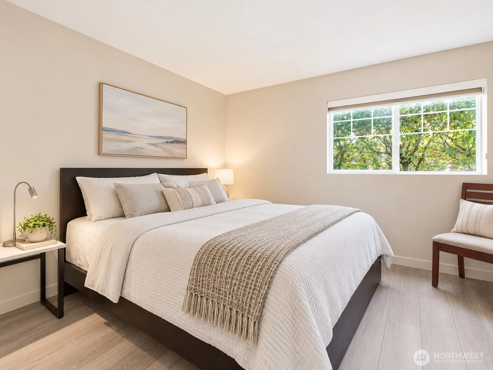 710 240th Way SE #G-104, Sammamish, WA 98074