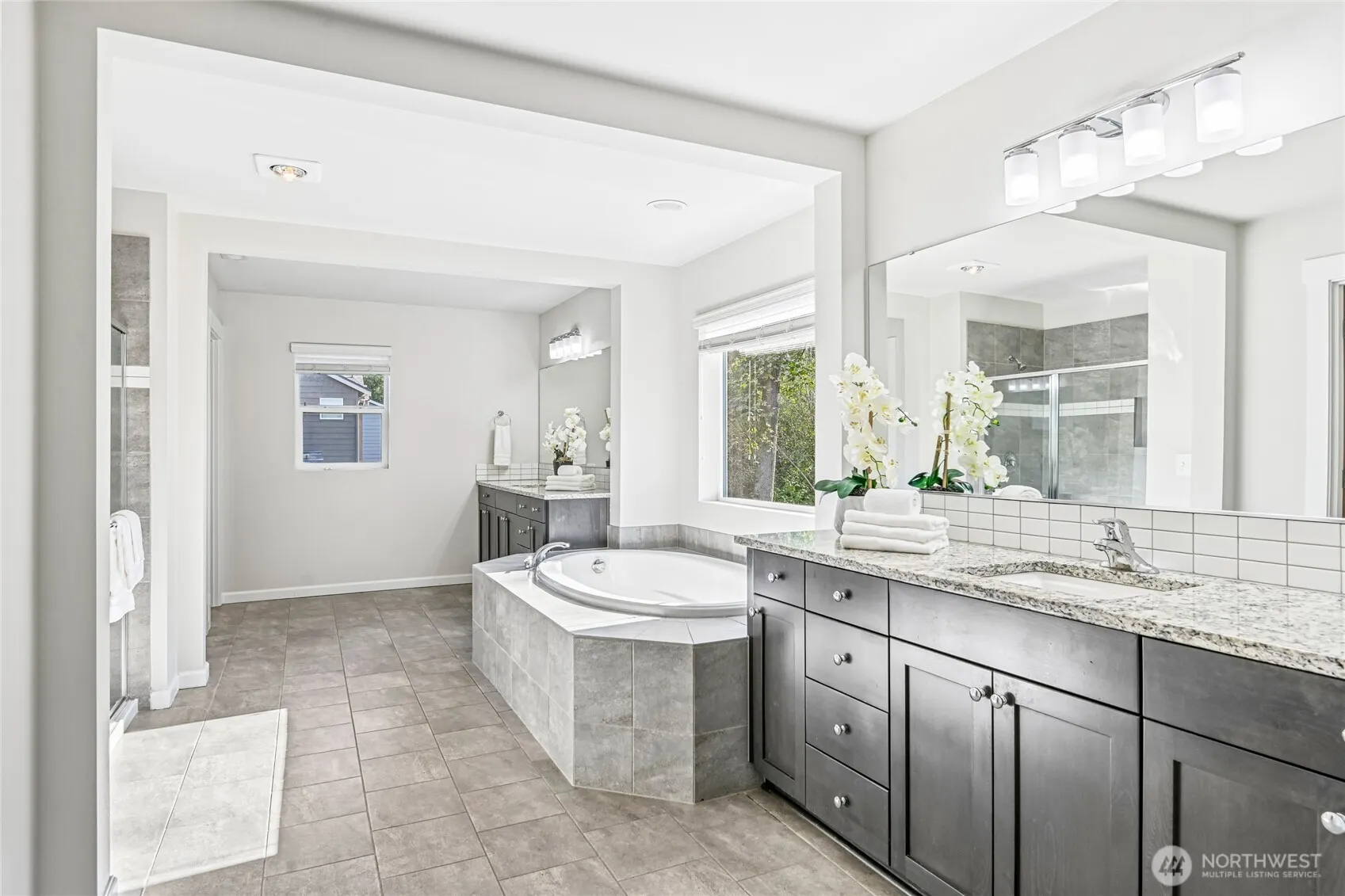 25022 113th Avenue SE, Kent, WA 98030