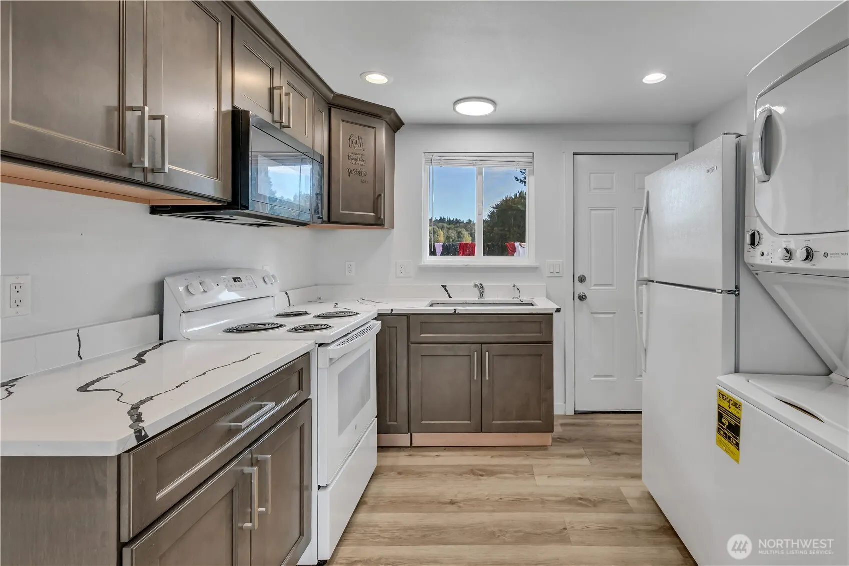 21902 84th Avenue S, Kent, WA 98032