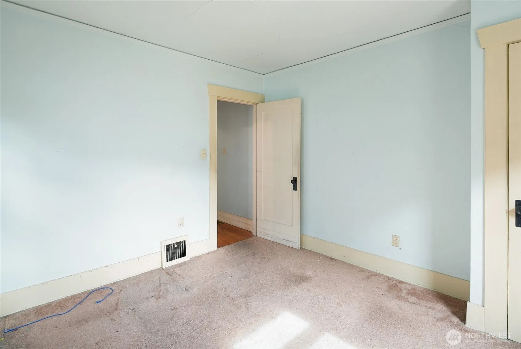 2405 N 40th Street , Seattle, WA 98103