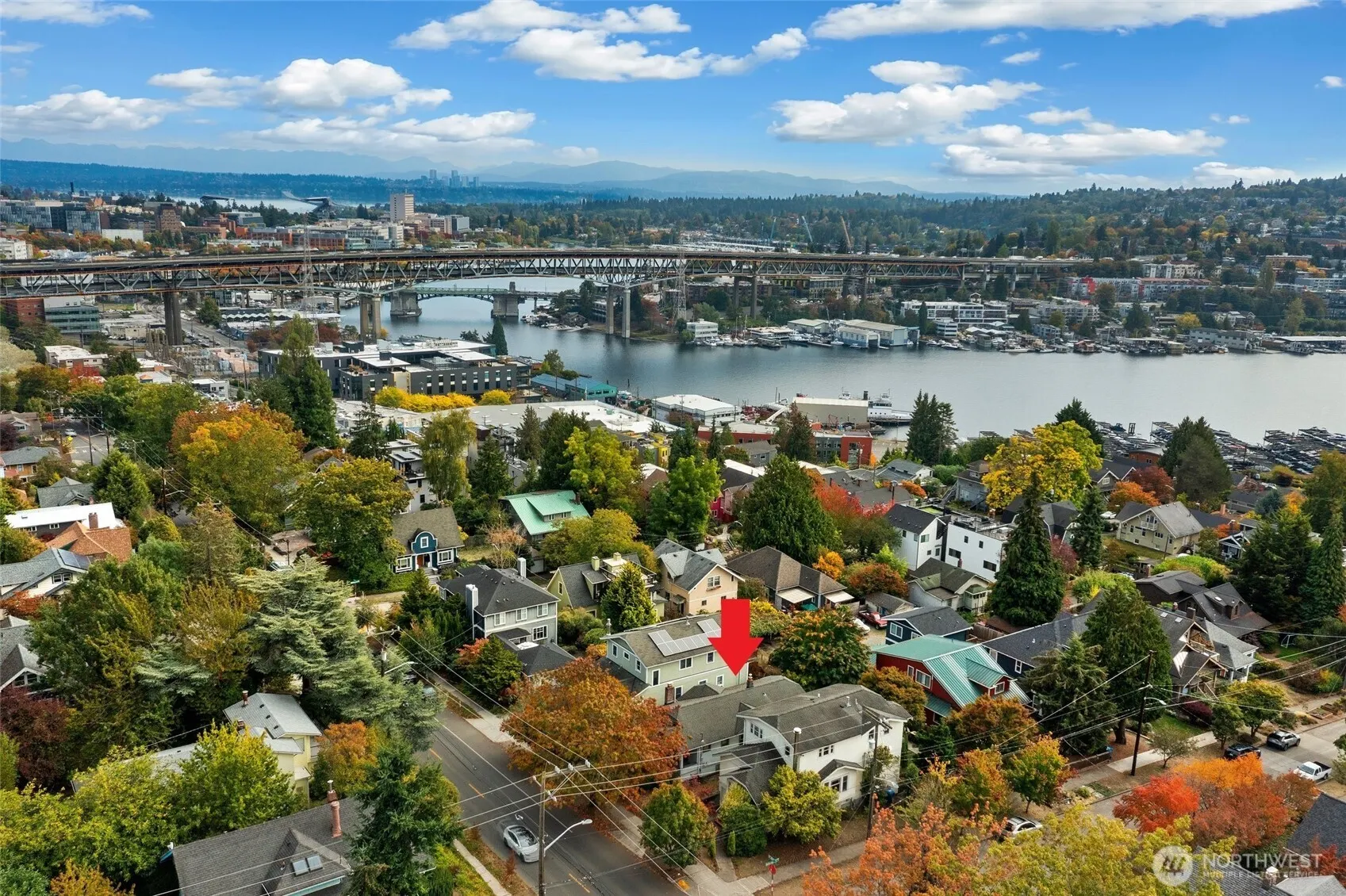 2405 N 40th Street , Seattle, WA 98103