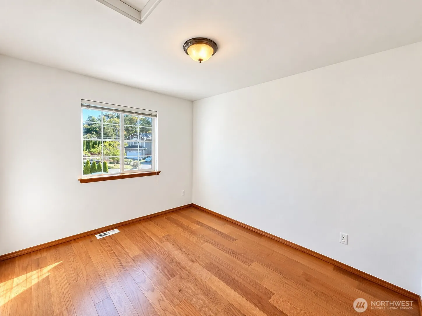 4223 144th Street SW, Lynnwood, WA 98087