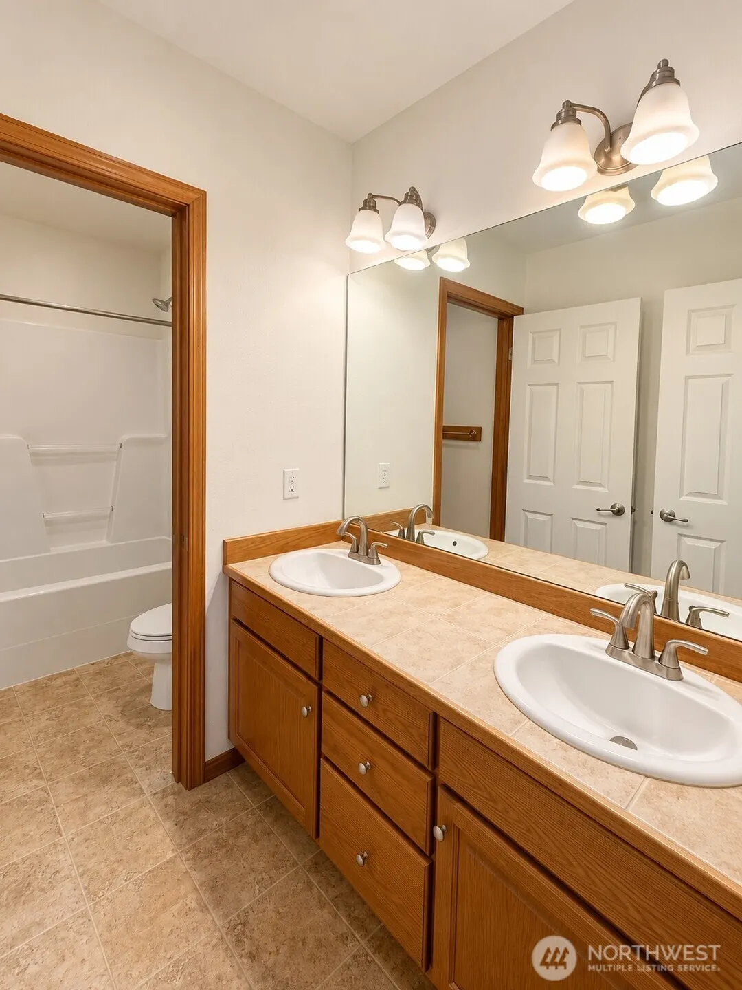 4223 144th Street SW, Lynnwood, WA 98087
