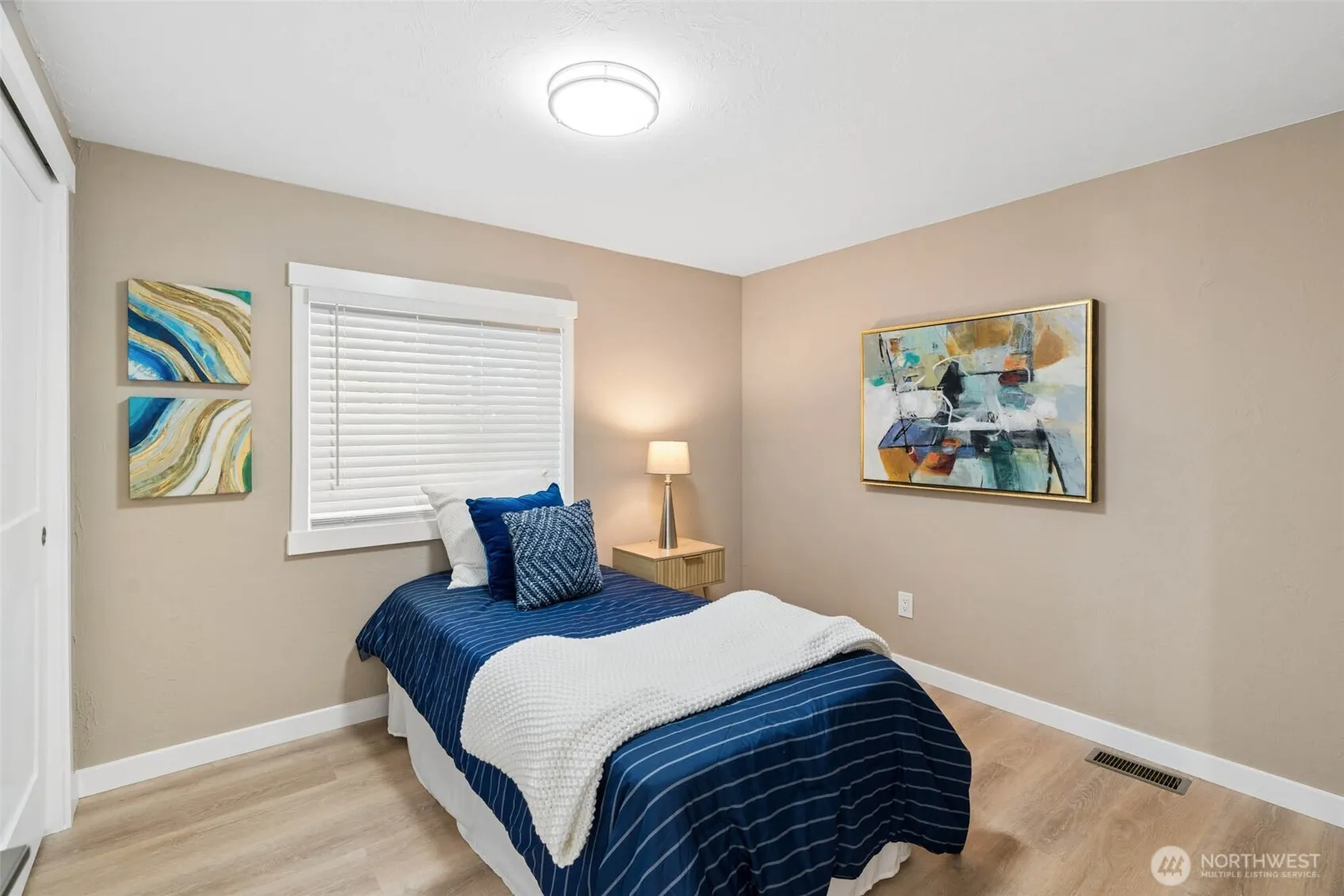 17125 Woodcrest Drive NE, Bothell, WA 98011