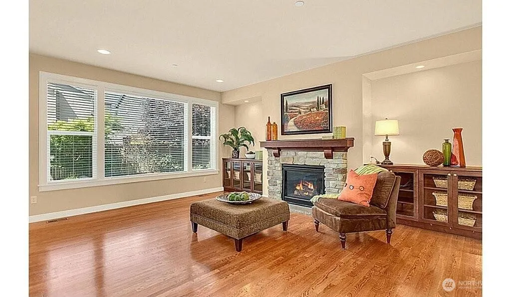 16652 NE 120th Street NE, Redmond, WA 98052