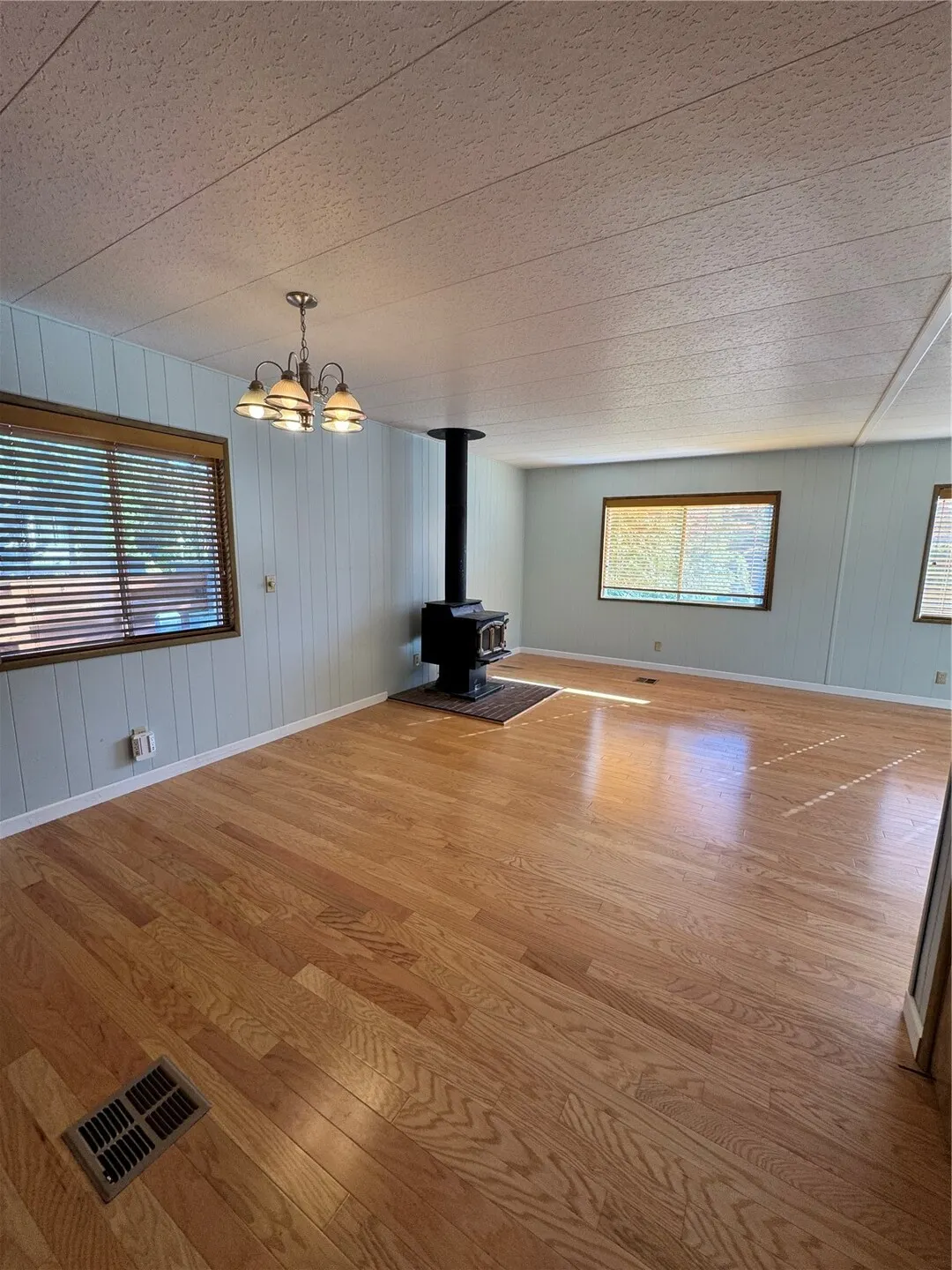 2200 196TH ST Street SE #1, Bothell, WA 98012