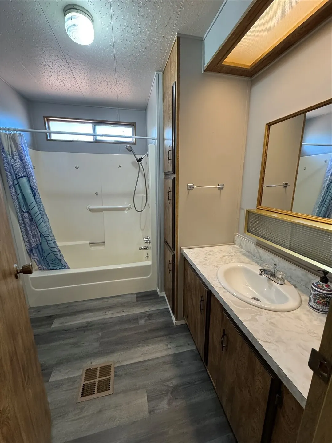 2200 196TH ST Street SE #1, Bothell, WA 98012