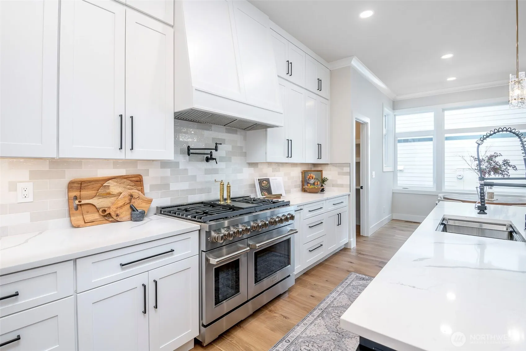 12648 NE 80th Street , Kirkland, WA 98033