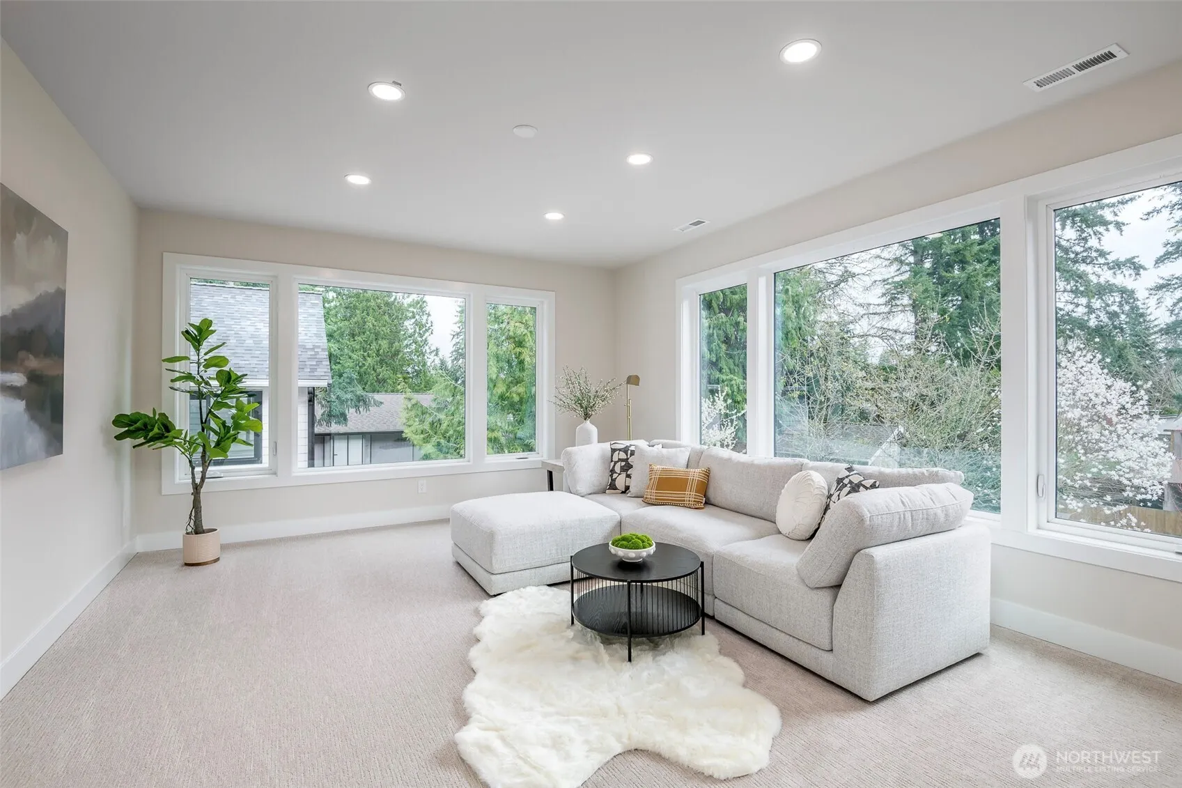 12648 NE 80th Street , Kirkland, WA 98033