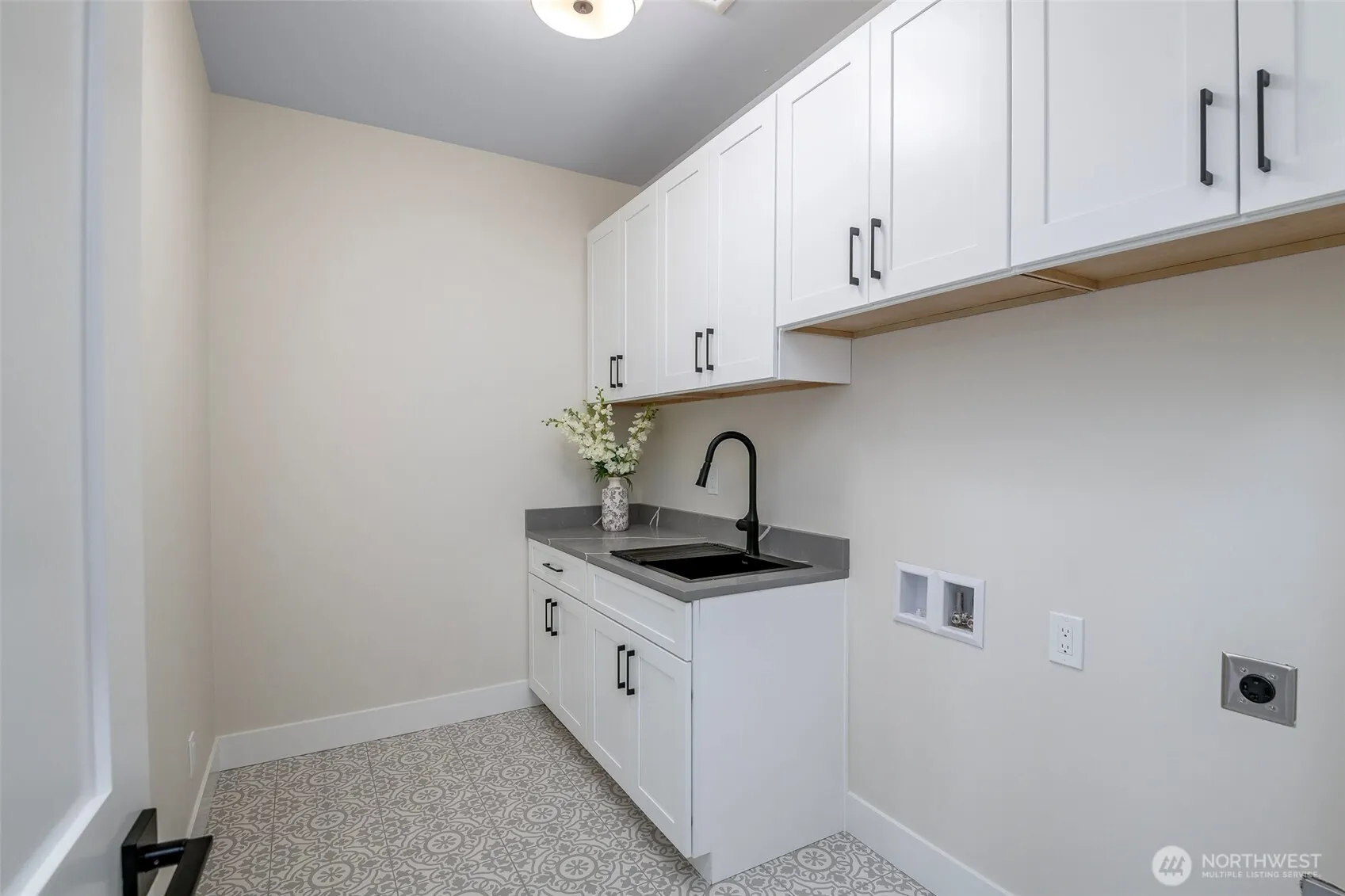 12648 NE 80th Street , Kirkland, WA 98033