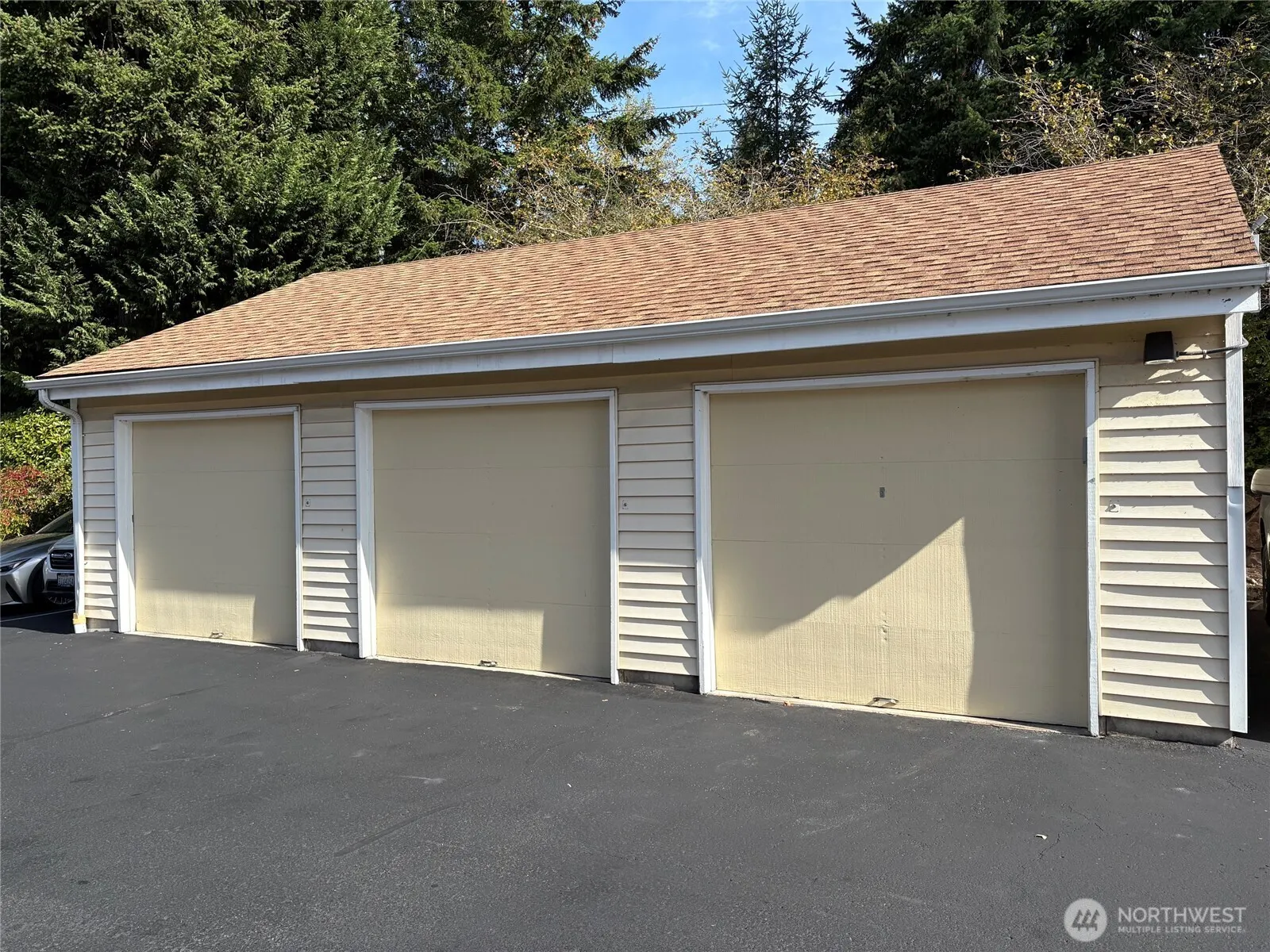 2640 118th Avenue SE #301, Bellevue, WA 98005