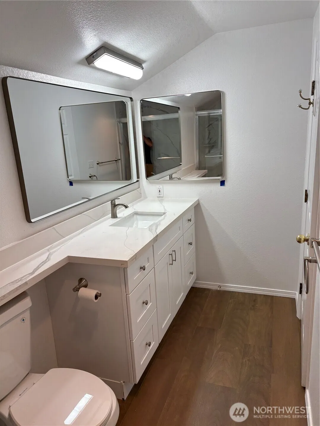 2640 118th Avenue SE #301, Bellevue, WA 98005