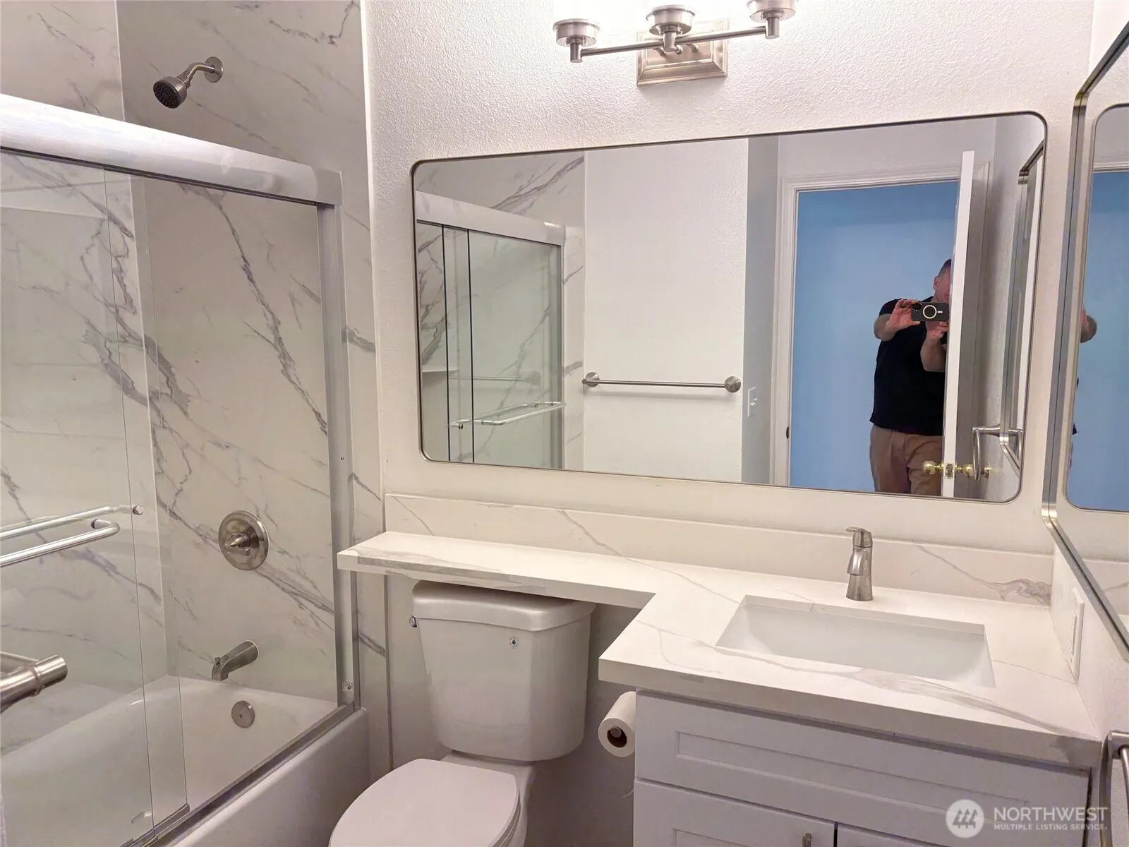2640 118th Avenue SE #301, Bellevue, WA 98005