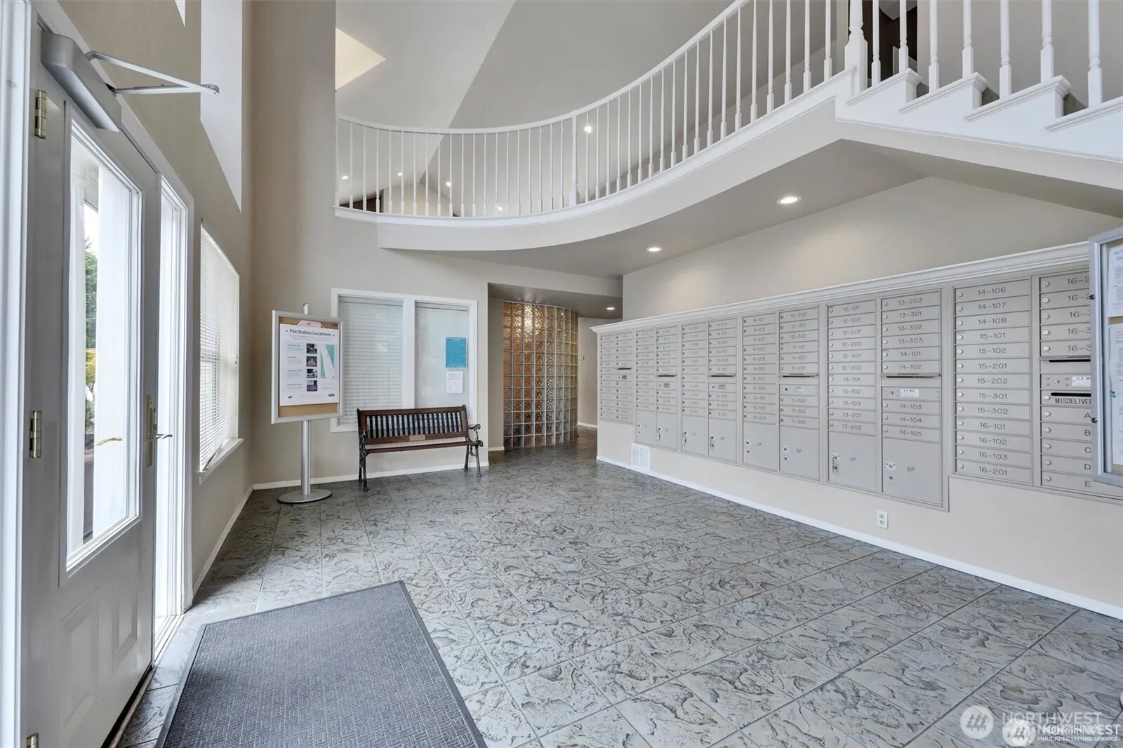 2640 118th Avenue SE #301, Bellevue, WA 98005