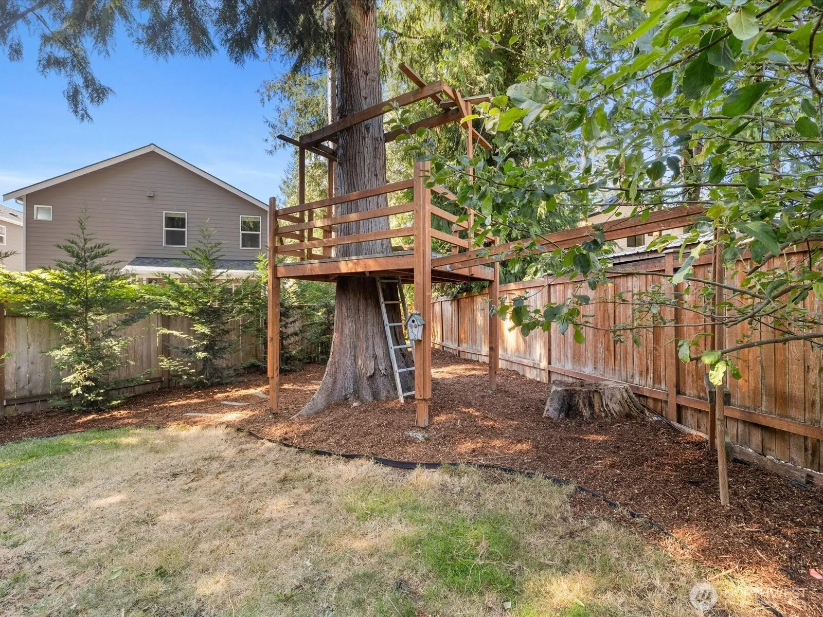 19310 1st Avenue SE, Bothell, WA 98012