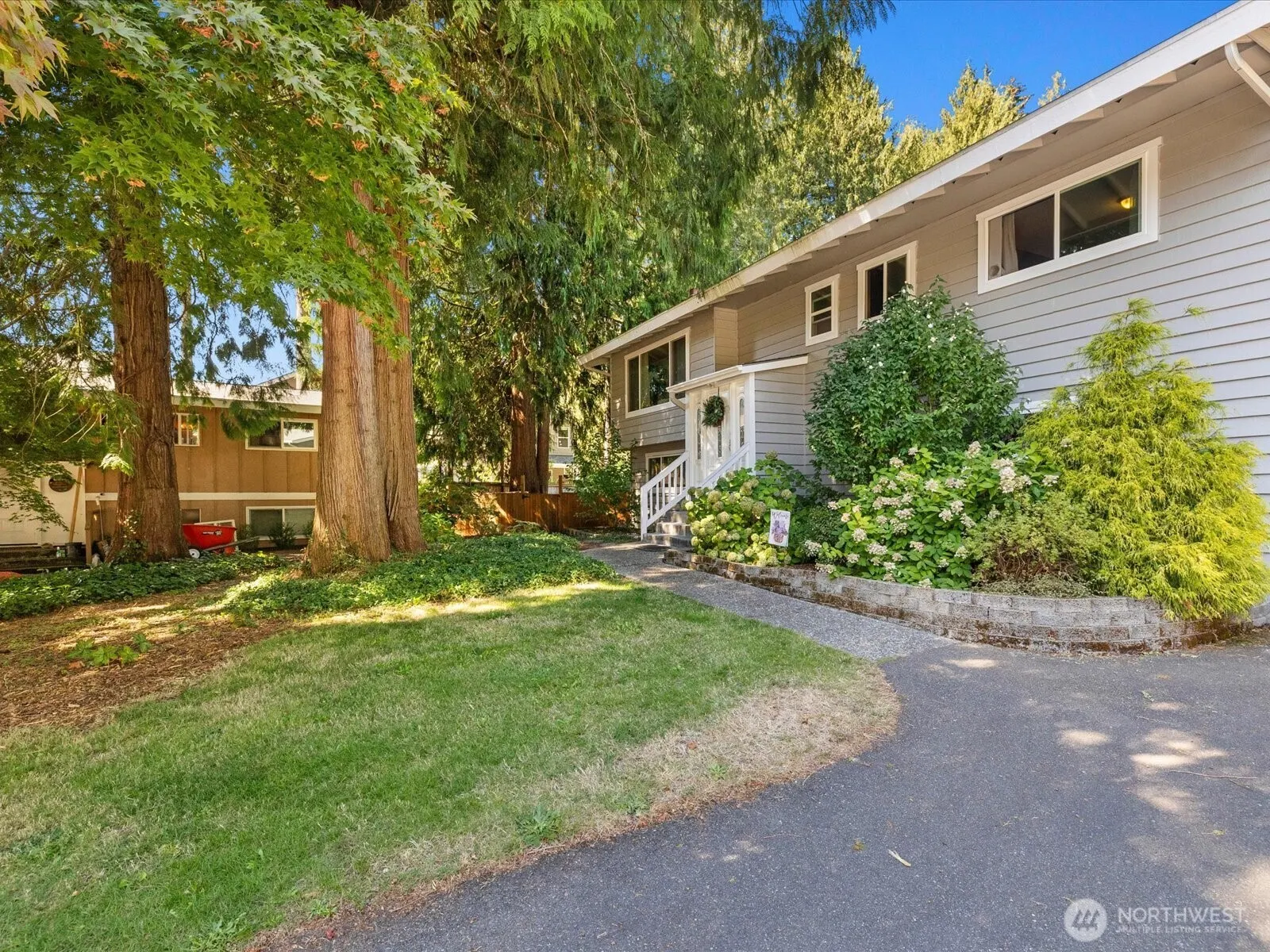 19310 1st Avenue SE, Bothell, WA 98012